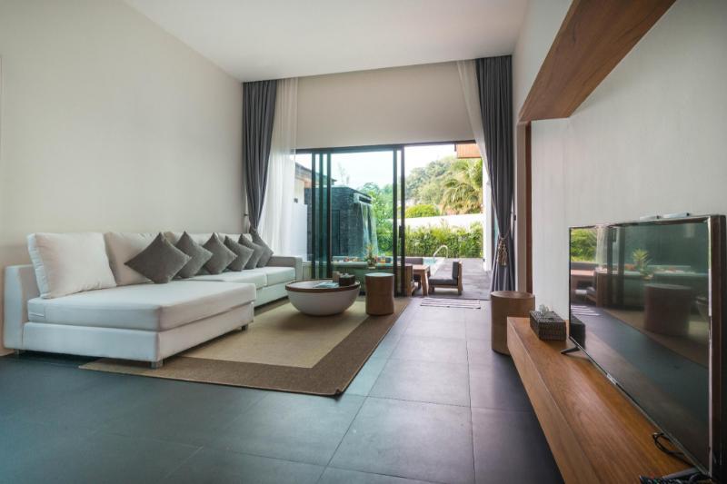 Contemporary 3-Bedroom Pool Villa: Type A at The Victory