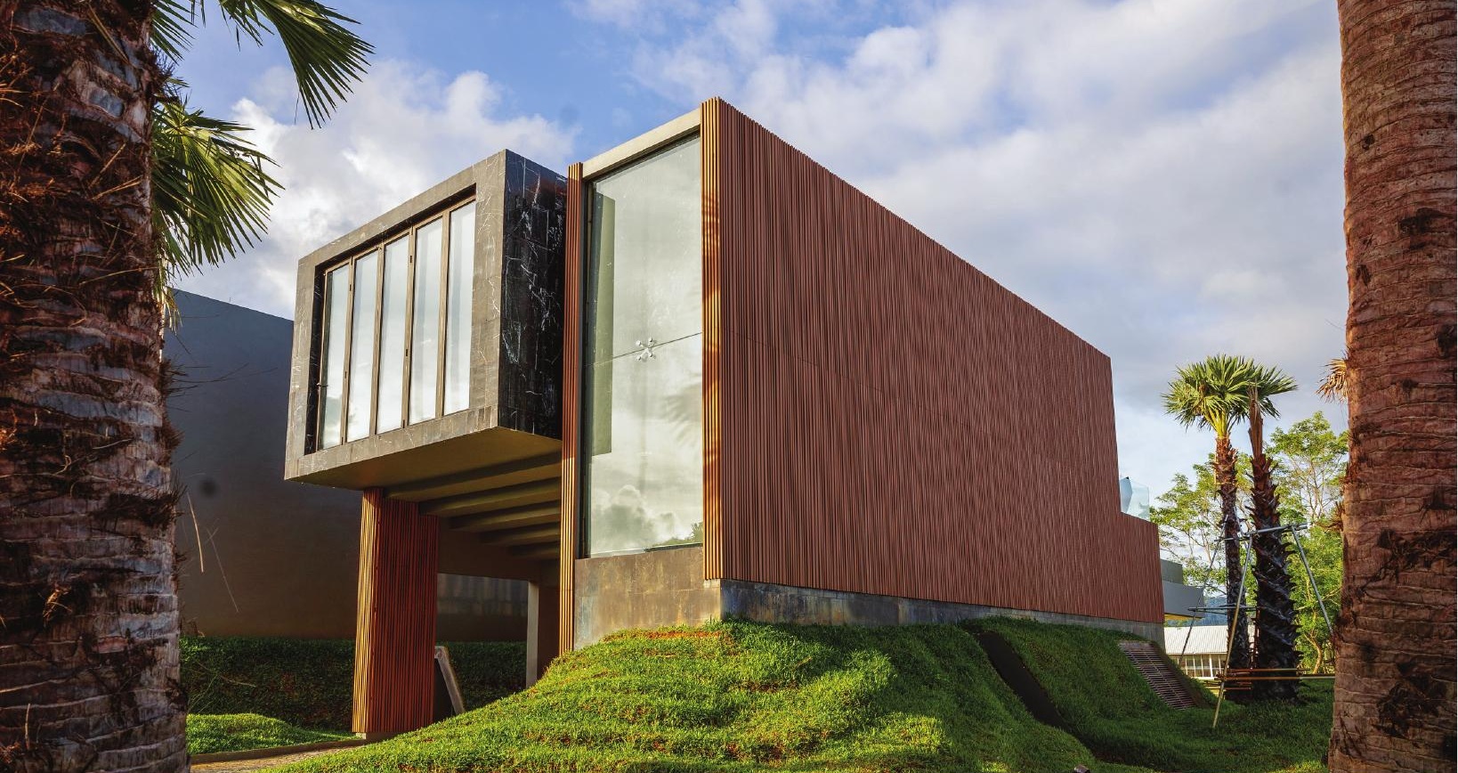 Contemporary 3-Bedroom Pool Villa: Type A at The Victory