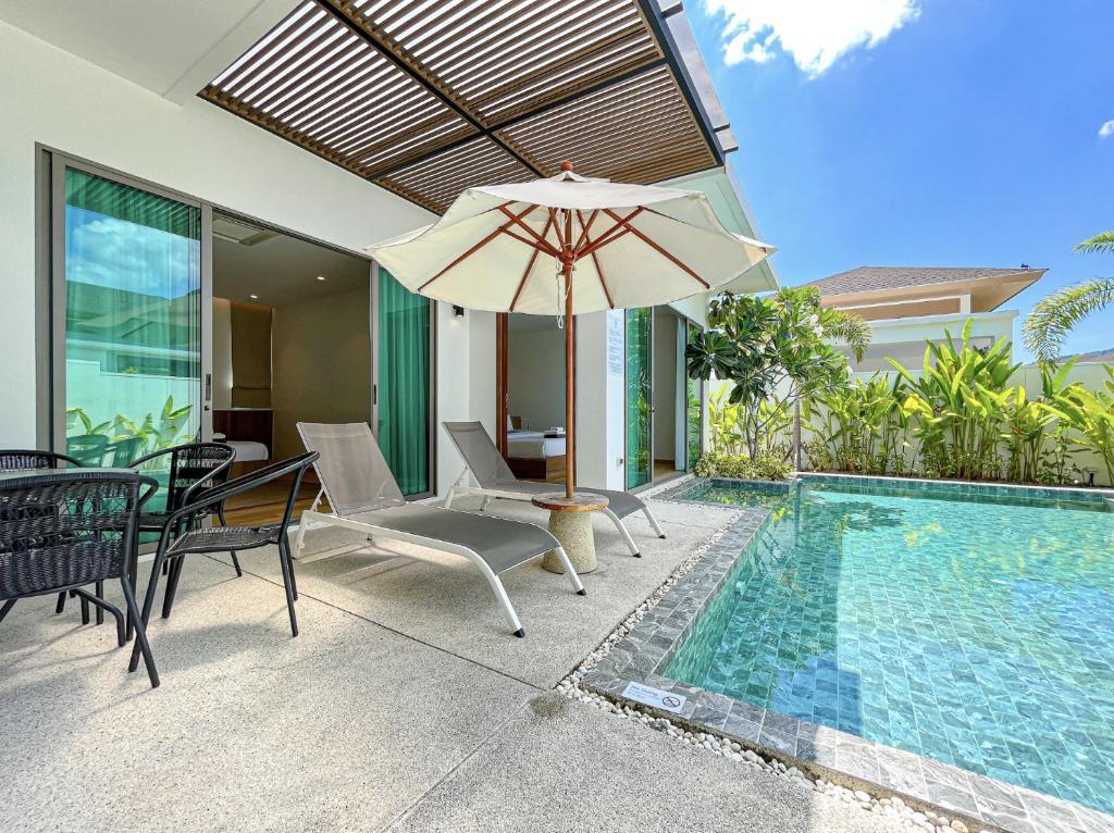 Premium 3-Bedroom Pool Residence at The Residence Prime