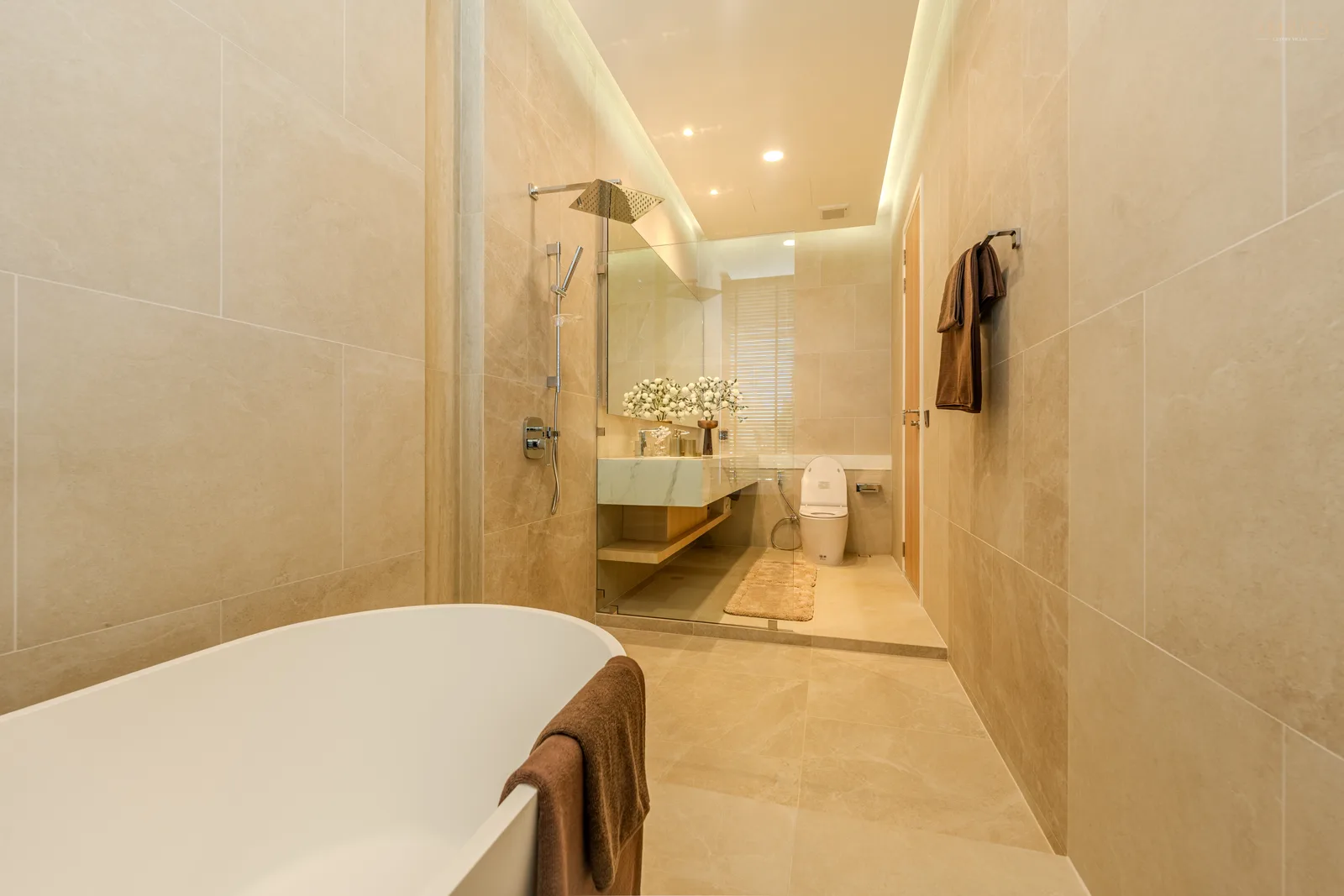 4-bedroom villa, 303 sqm