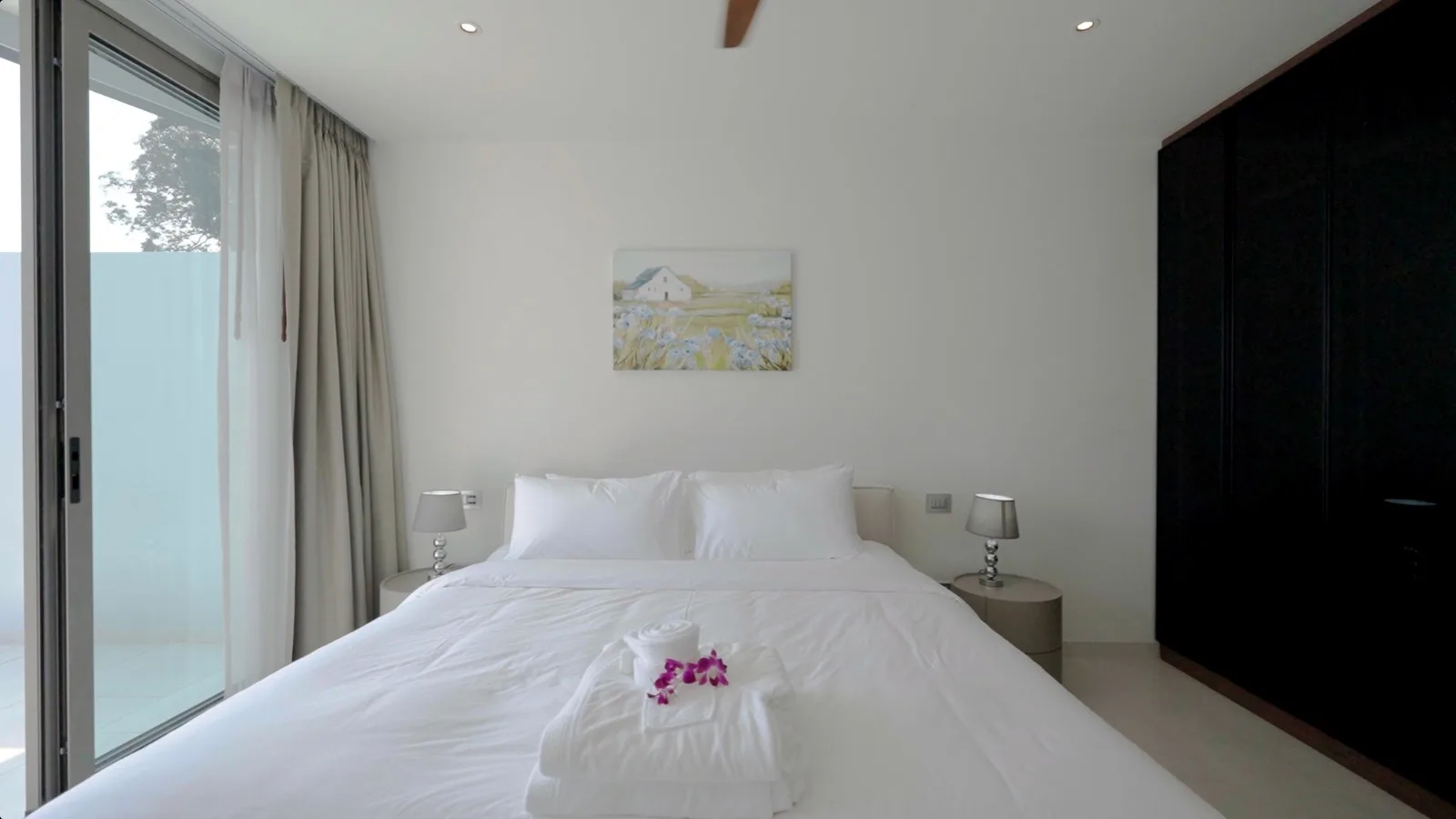 1-bedroom condo, 69 sqm