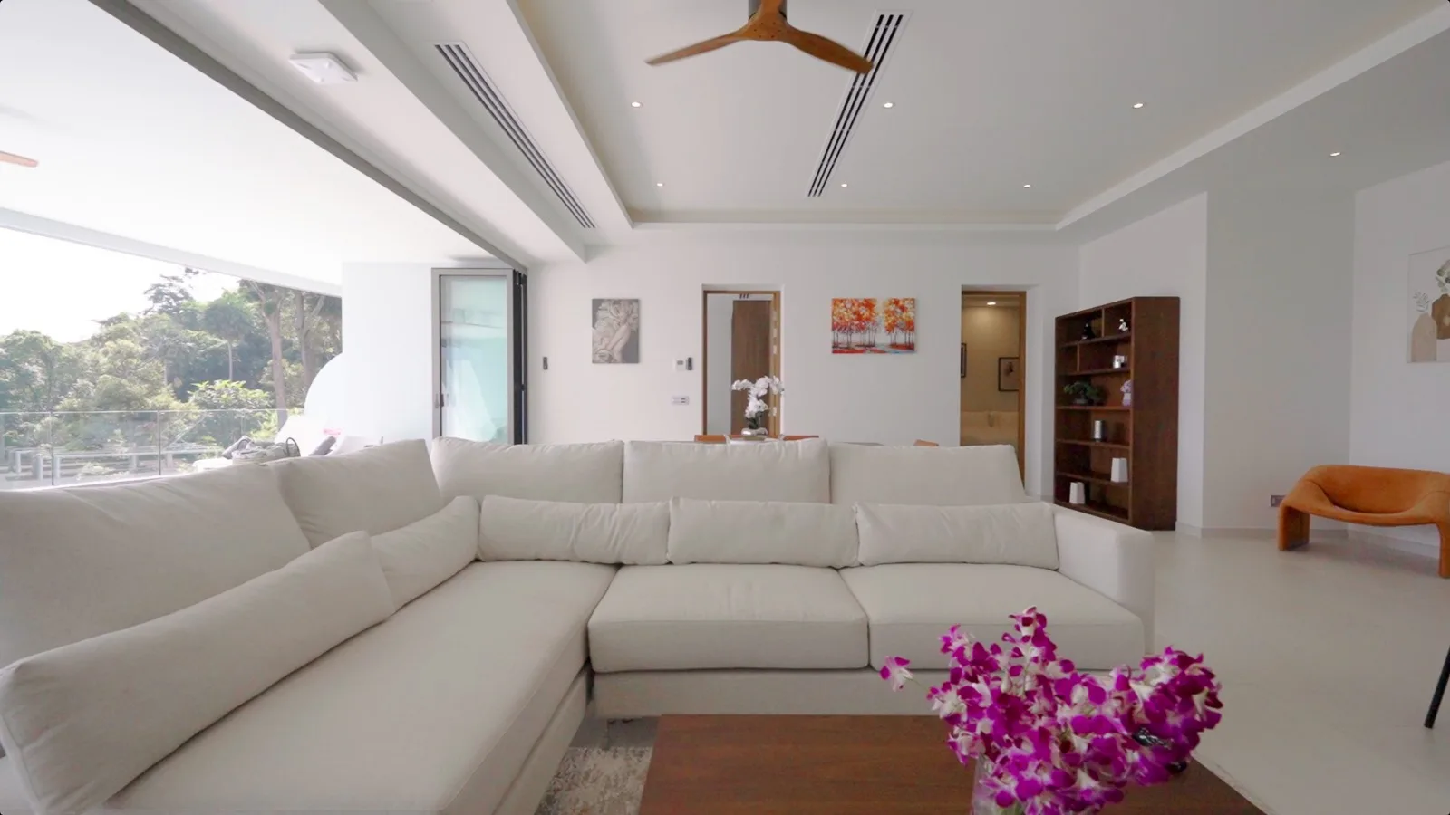 1-bedroom condo, 69 sqm