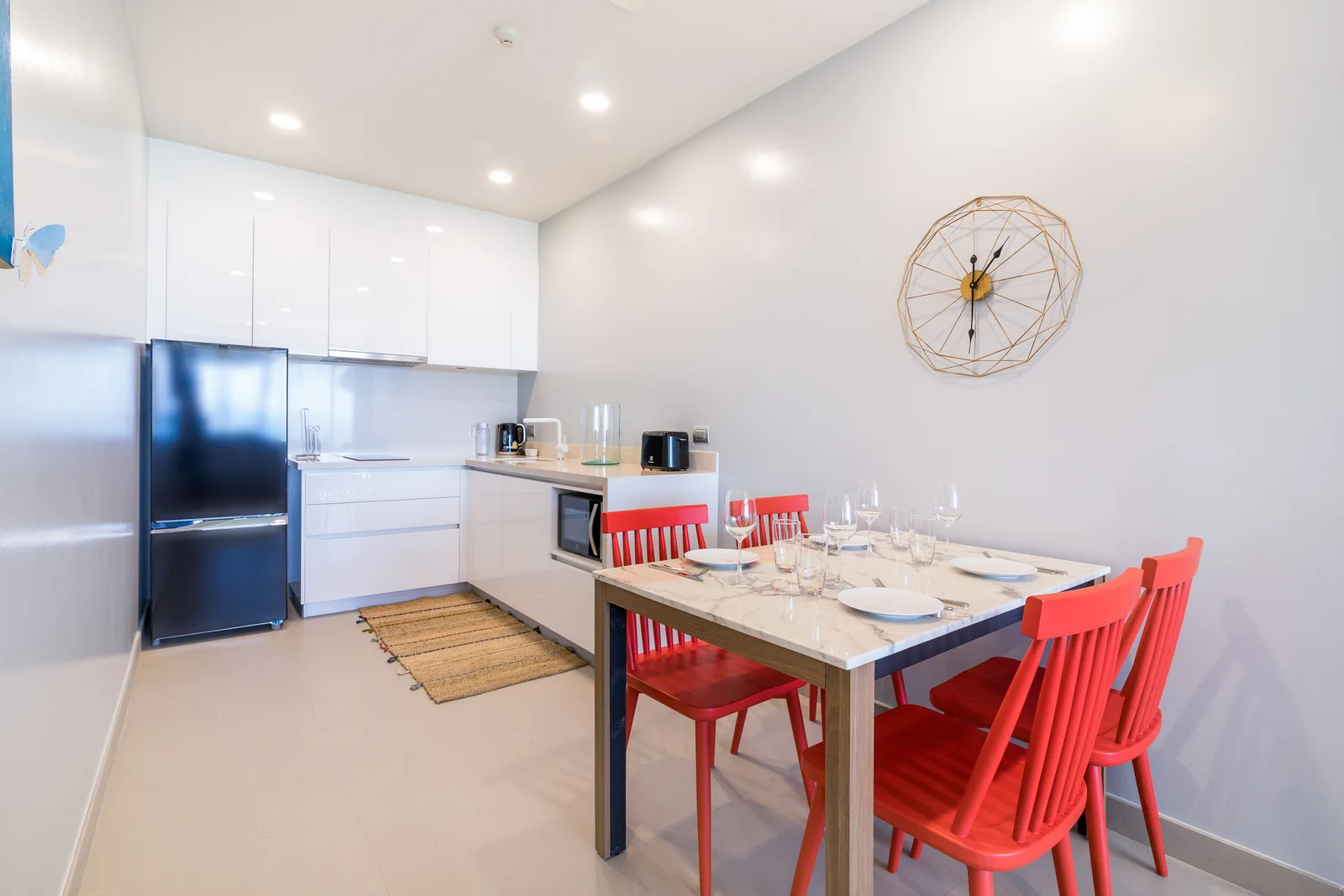 1-bedroom condo, 69 sqm