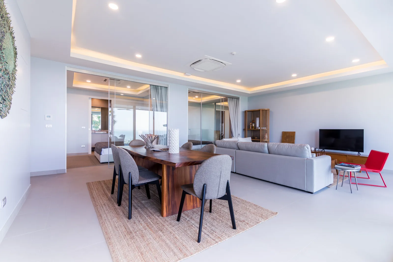2-bedroom condo, 89 sqm