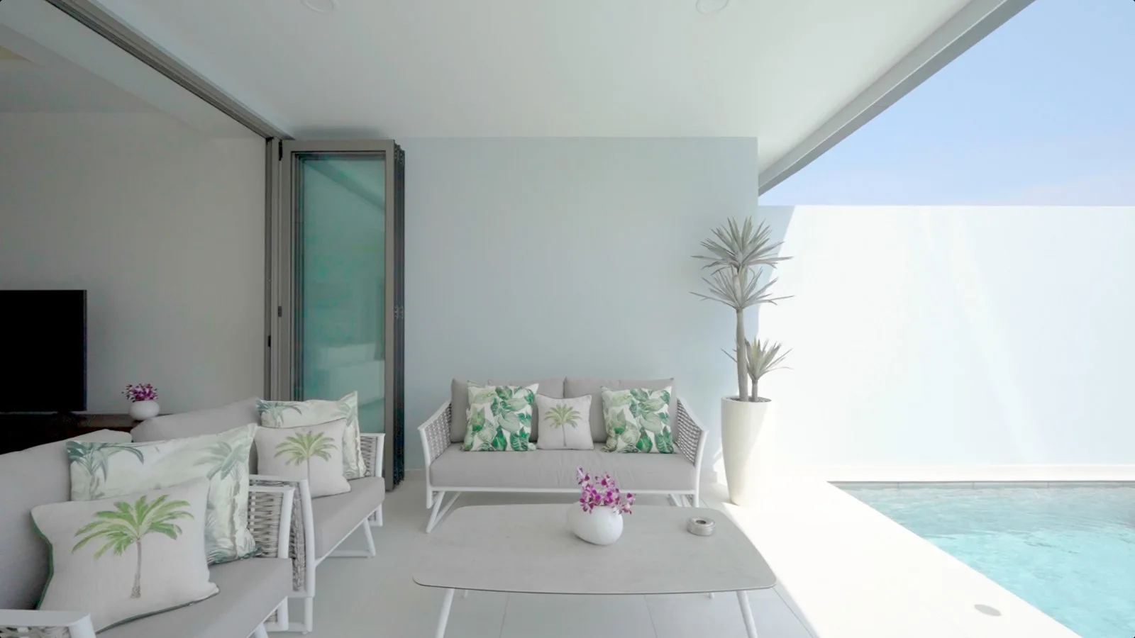 2-bedroom condo, 89 sqm