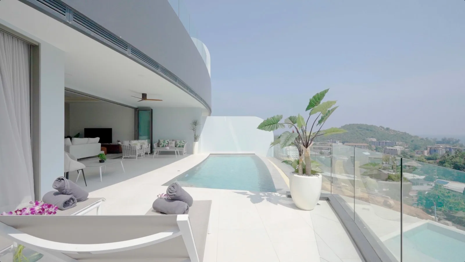 3-bedroom condo, 133 sqm