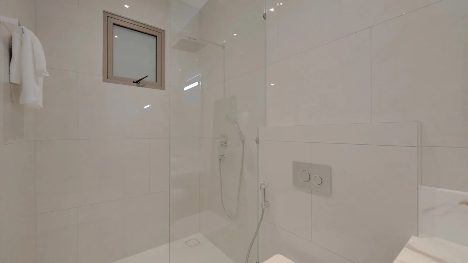 3-bedroom condo, 133 sqm