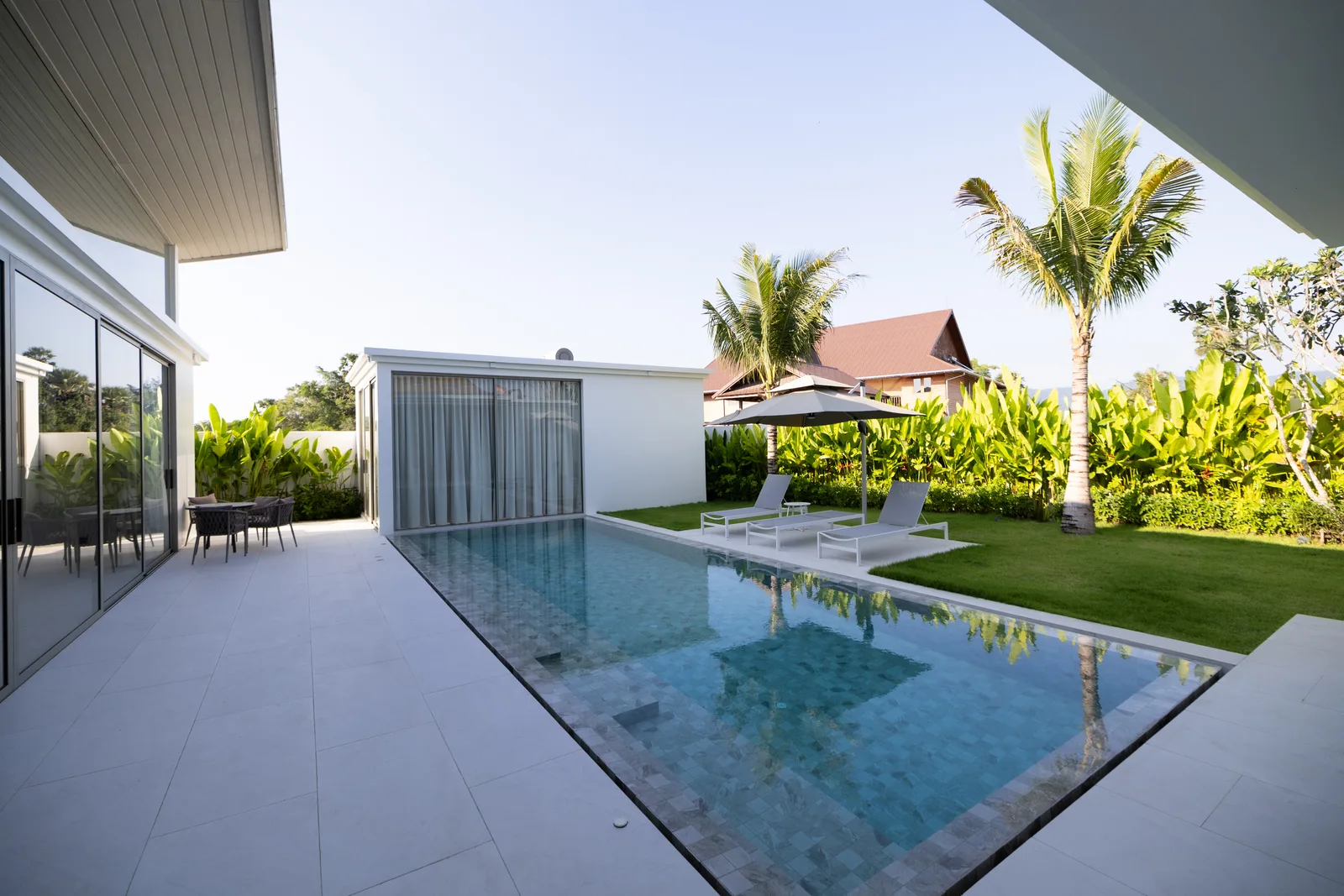 5-bedroom villa, 293 sqm