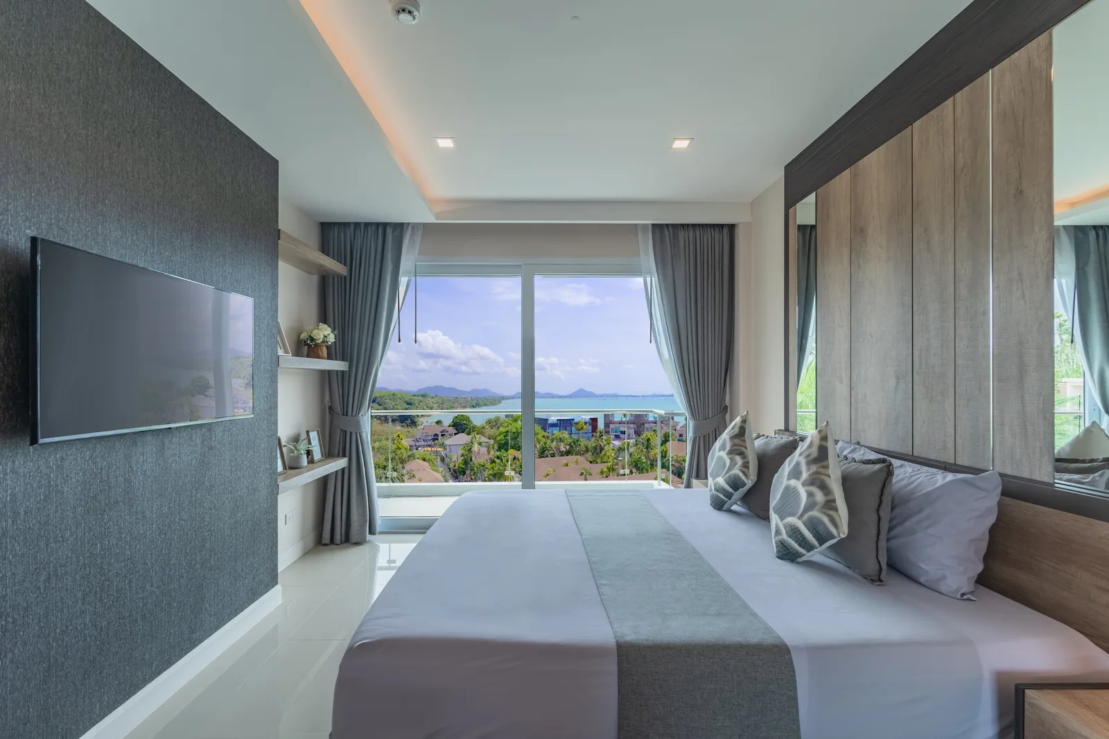 1-bedroom condo, 43 sqm