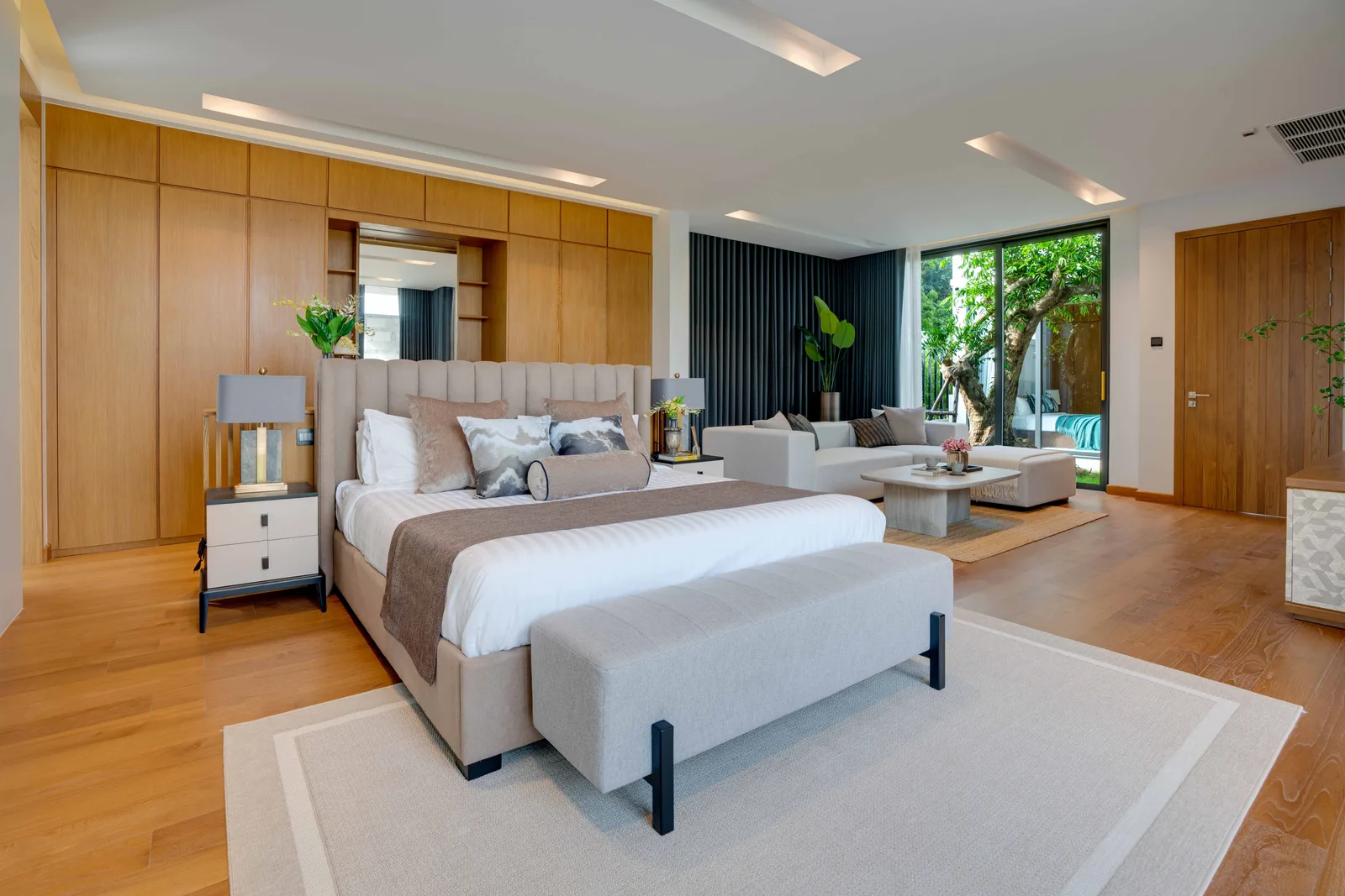 5-bedroom villa, 1004 sqm