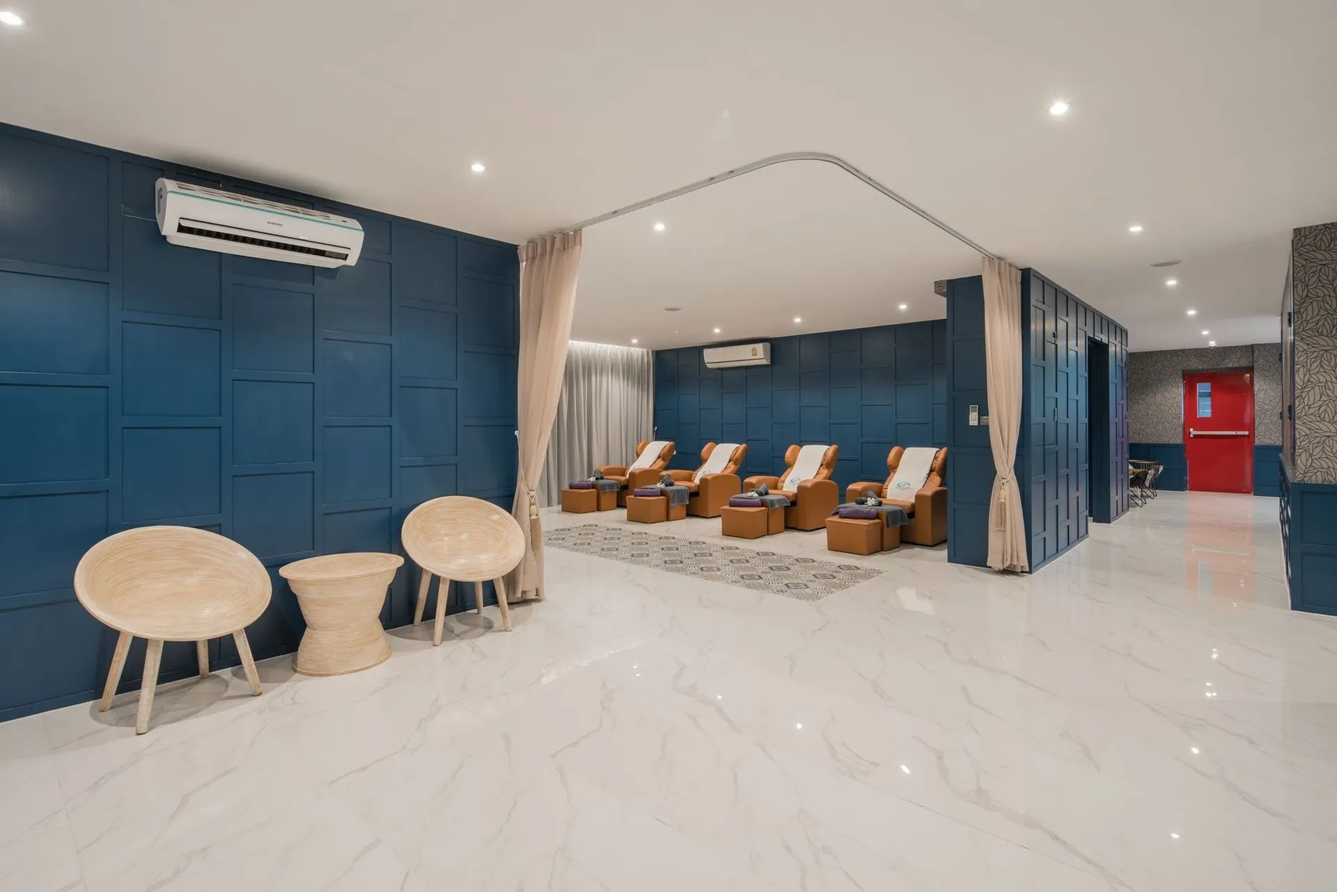 2-bedroom condo, 70 sqm