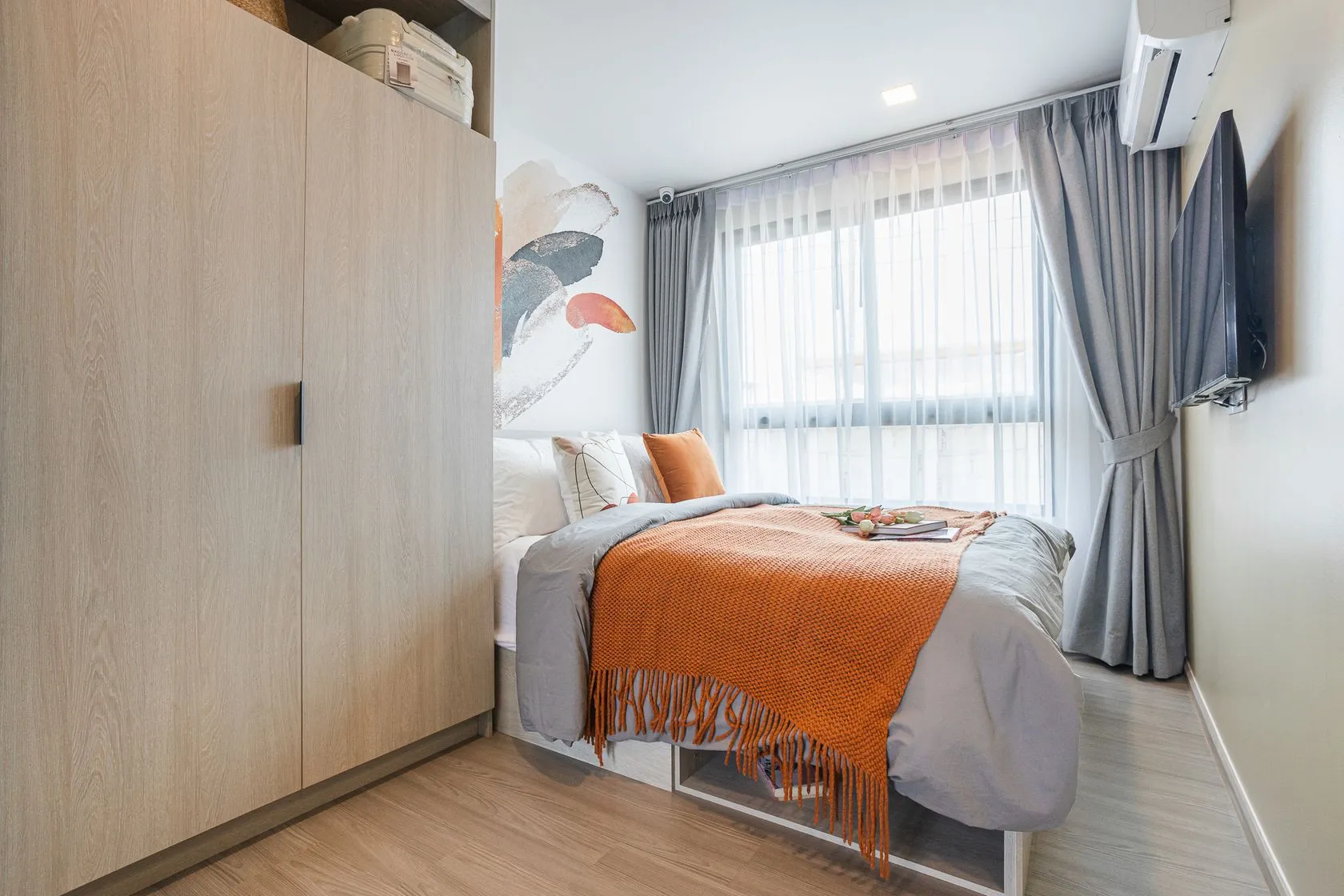 2-bedroom condo, 52 sqm