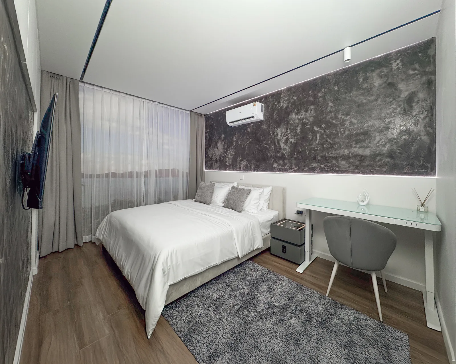 2-bedroom condo, 64 sqm