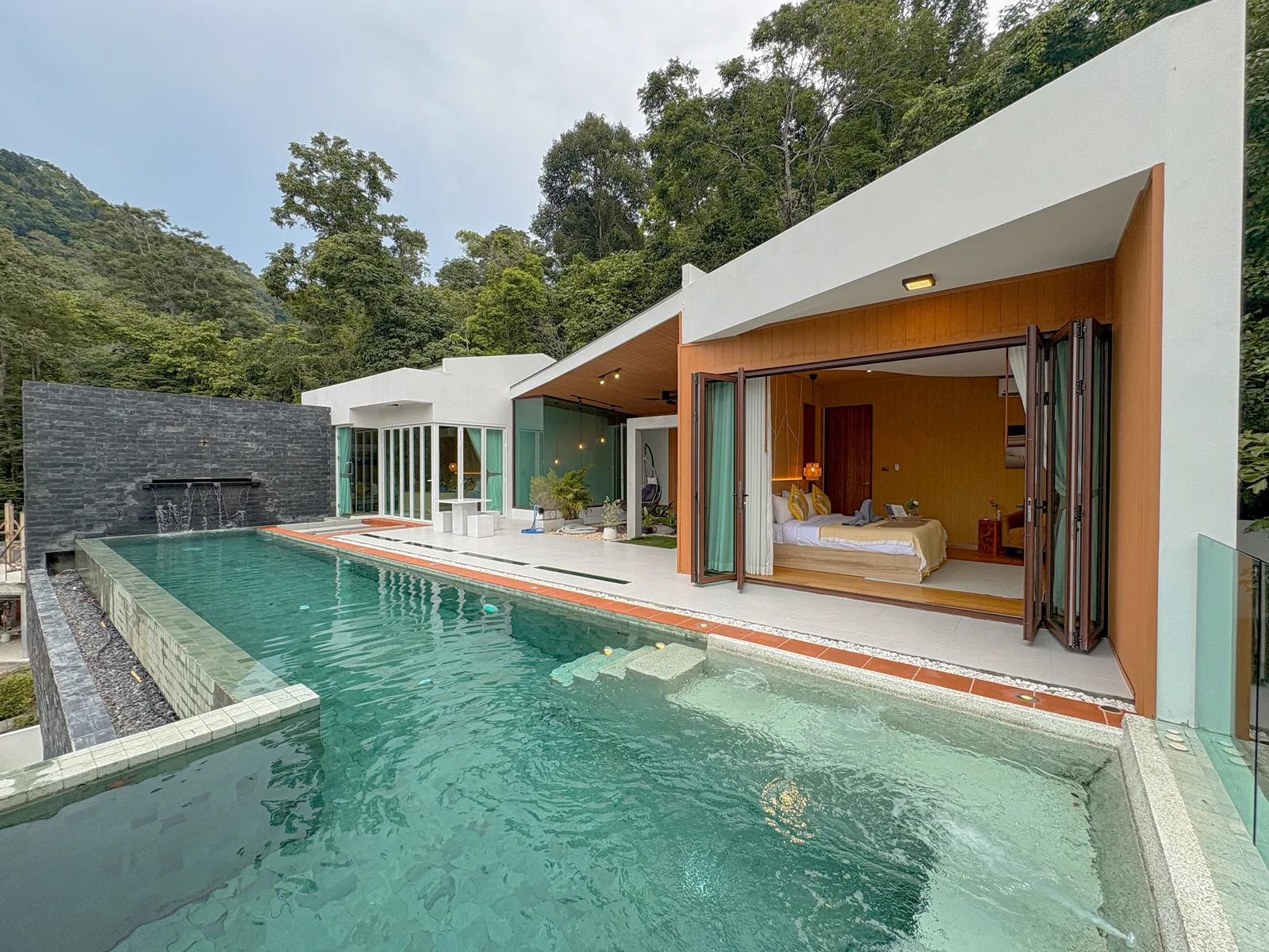 5-bedroom villa, 490 sqm