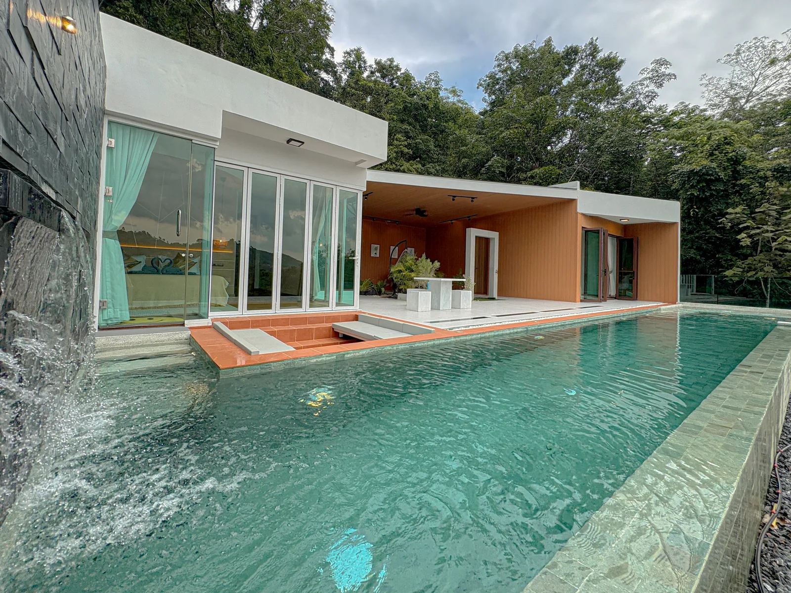 5-bedroom villa, 490 sqm