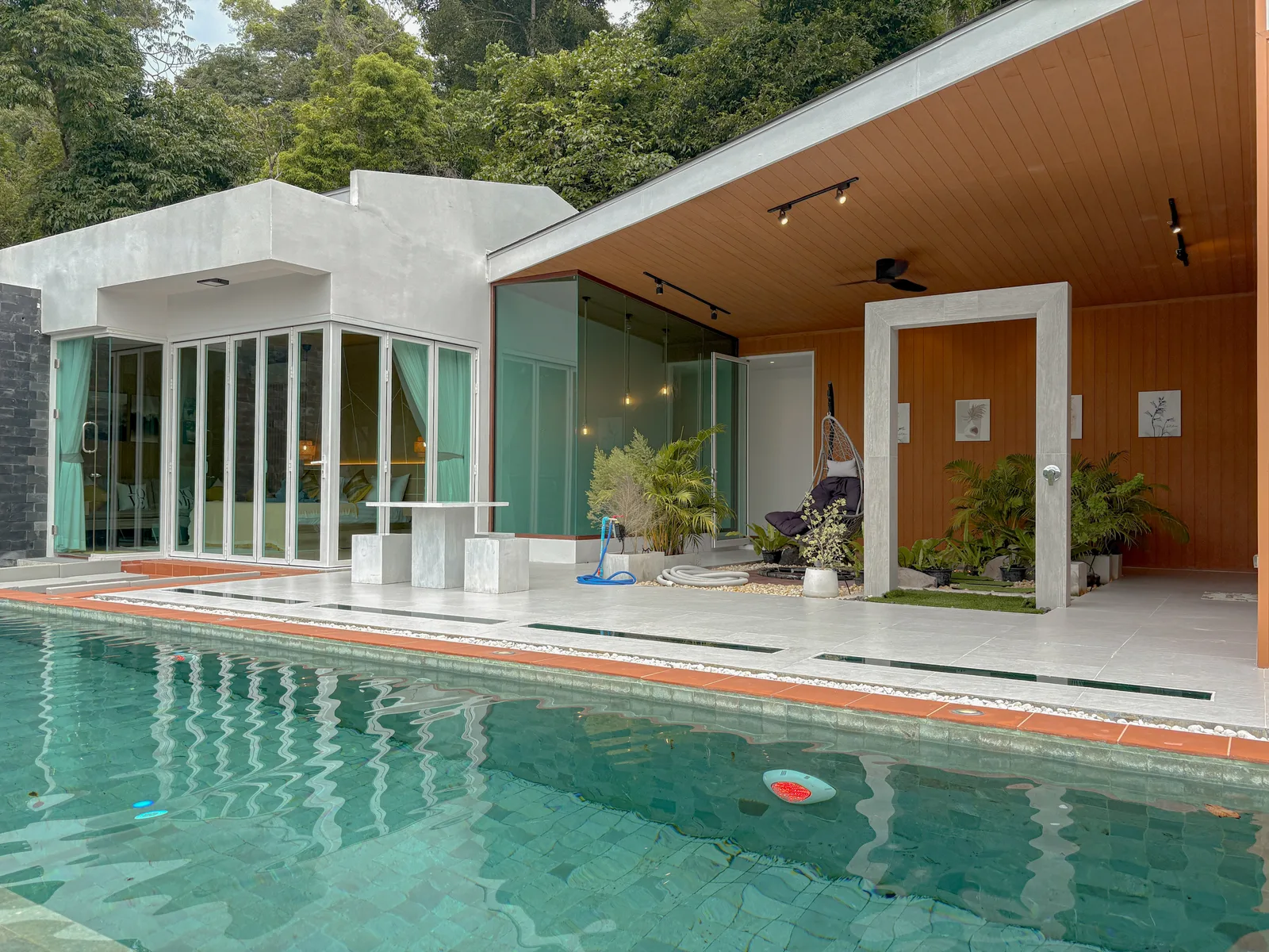 5-bedroom villa, 490 sqm