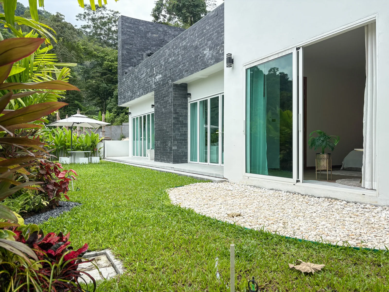 5-bedroom villa, 490 sqm