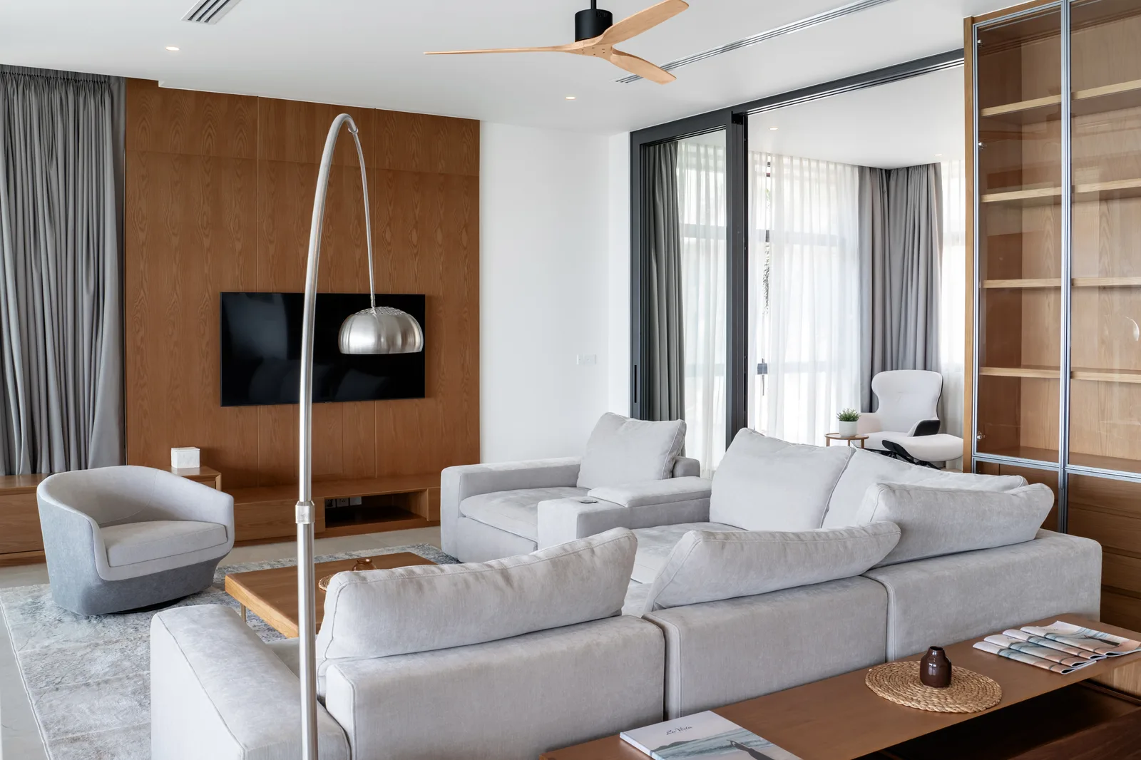 6-bedroom villa, 1569 sqm