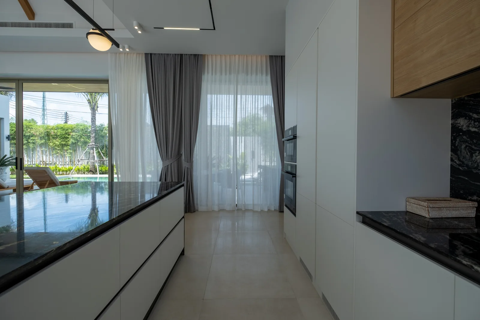4-bedroom villa, 593 sqm