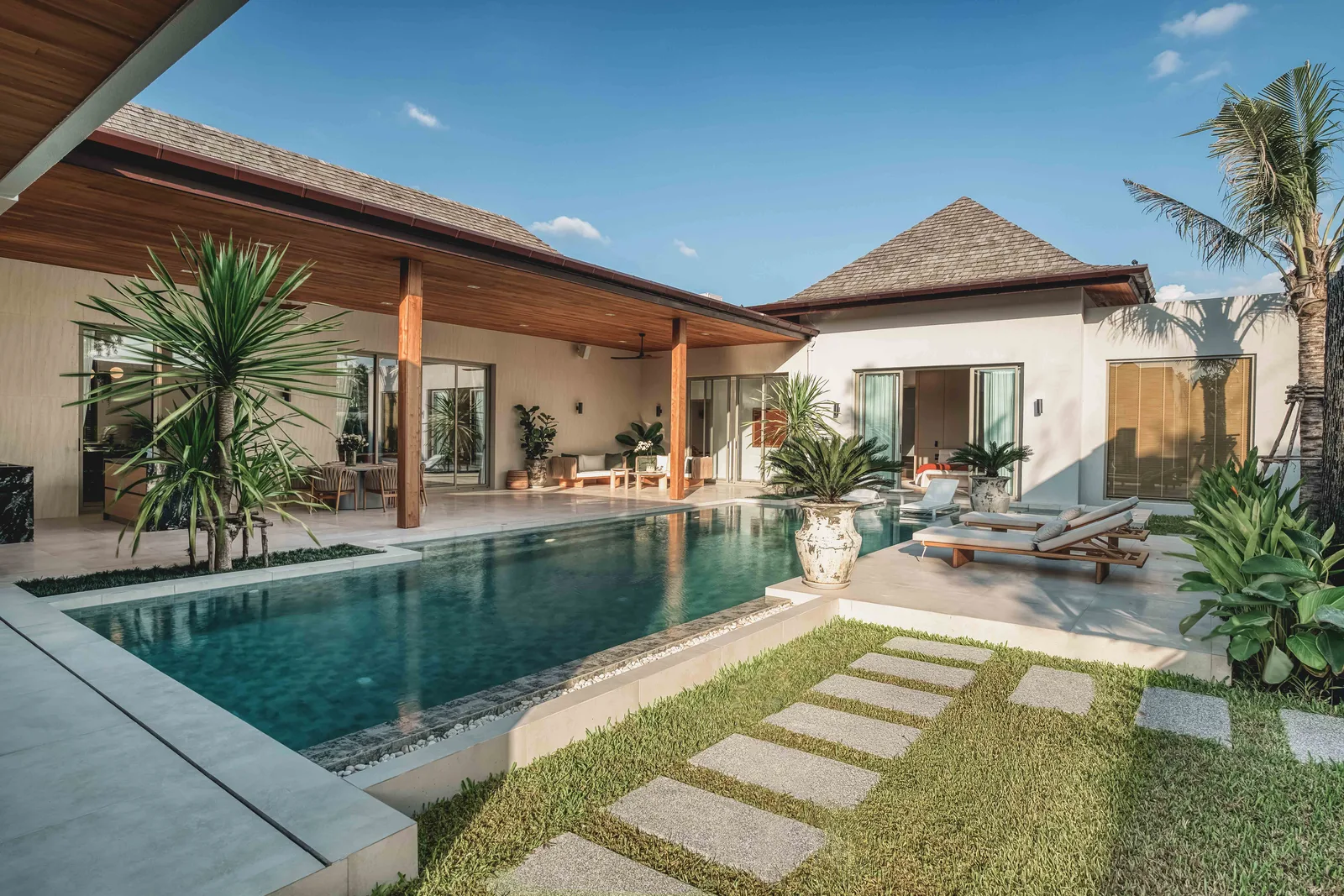 4-bedroom villa, 593 sqm