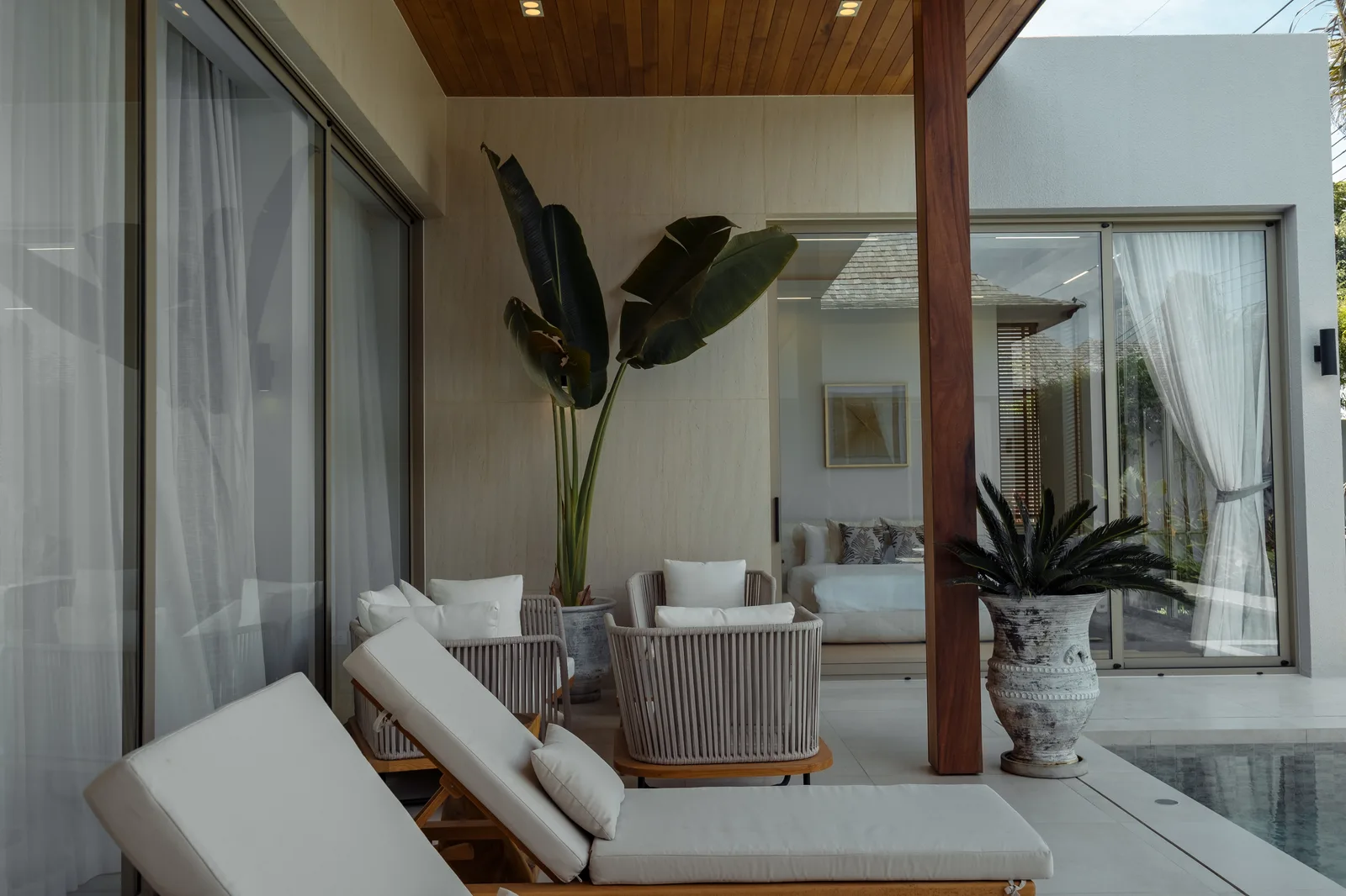 4-bedroom villa, 593 sqm