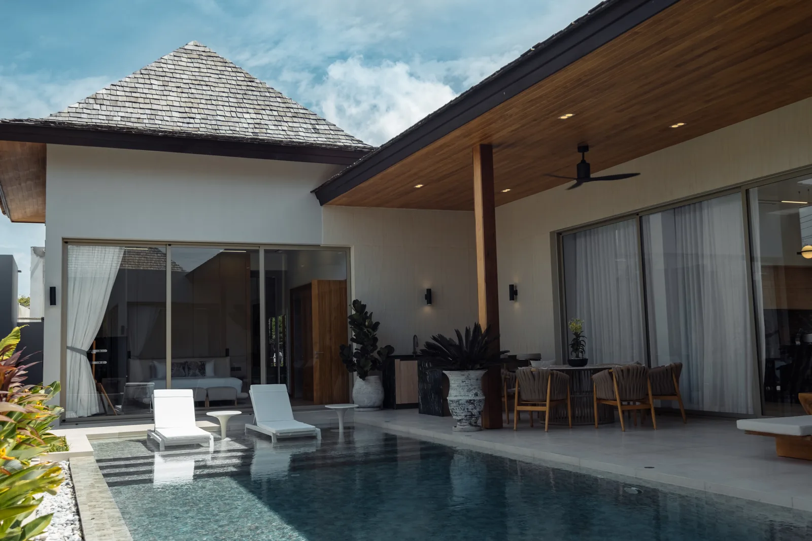 4-bedroom villa, 593 sqm
