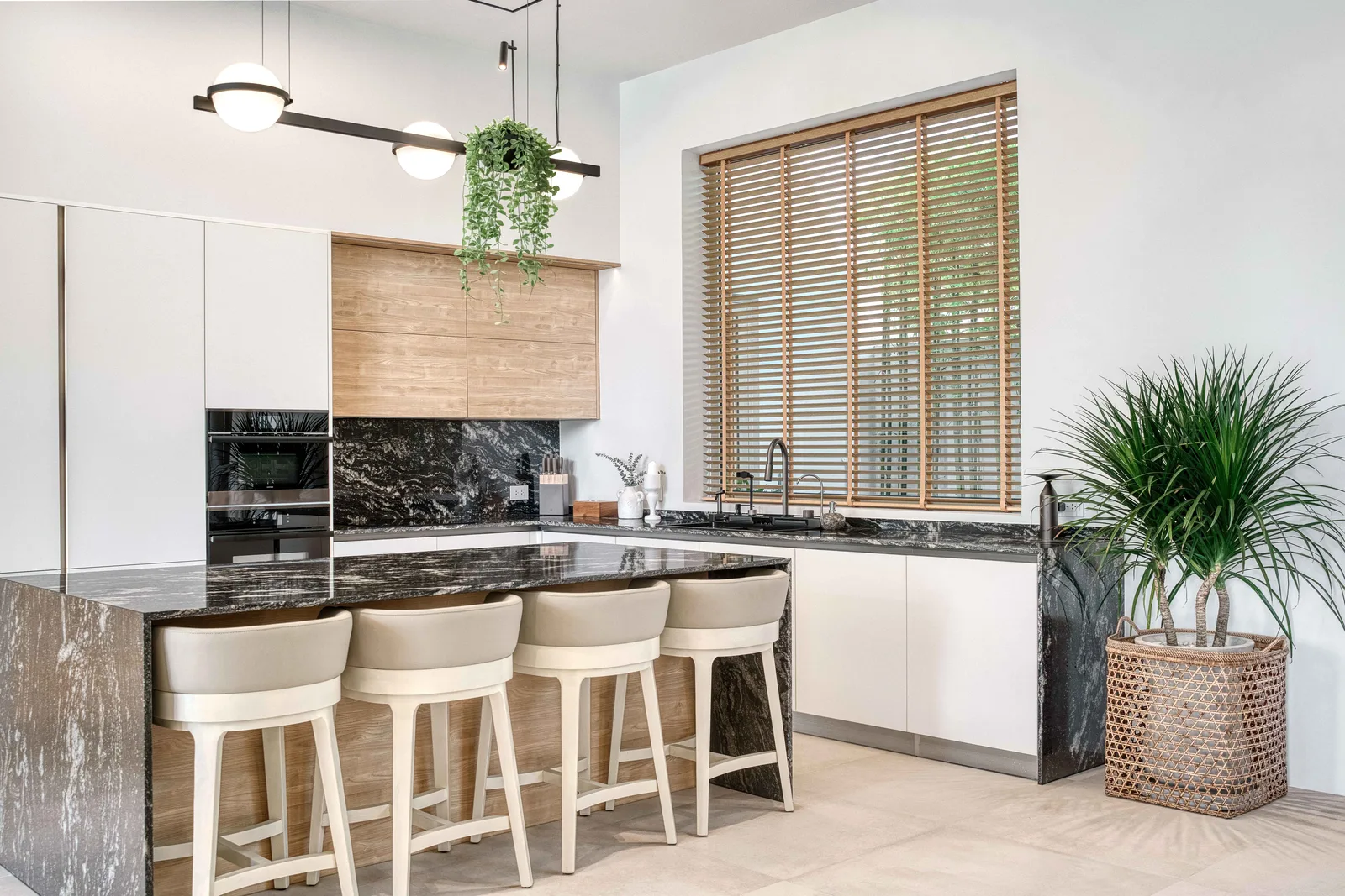 4-bedroom villa, 593 sqm