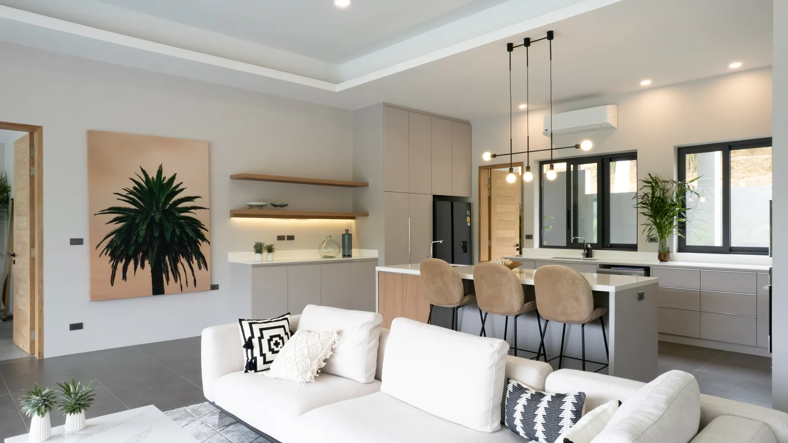 6-bedroom villa, 1450 sqm