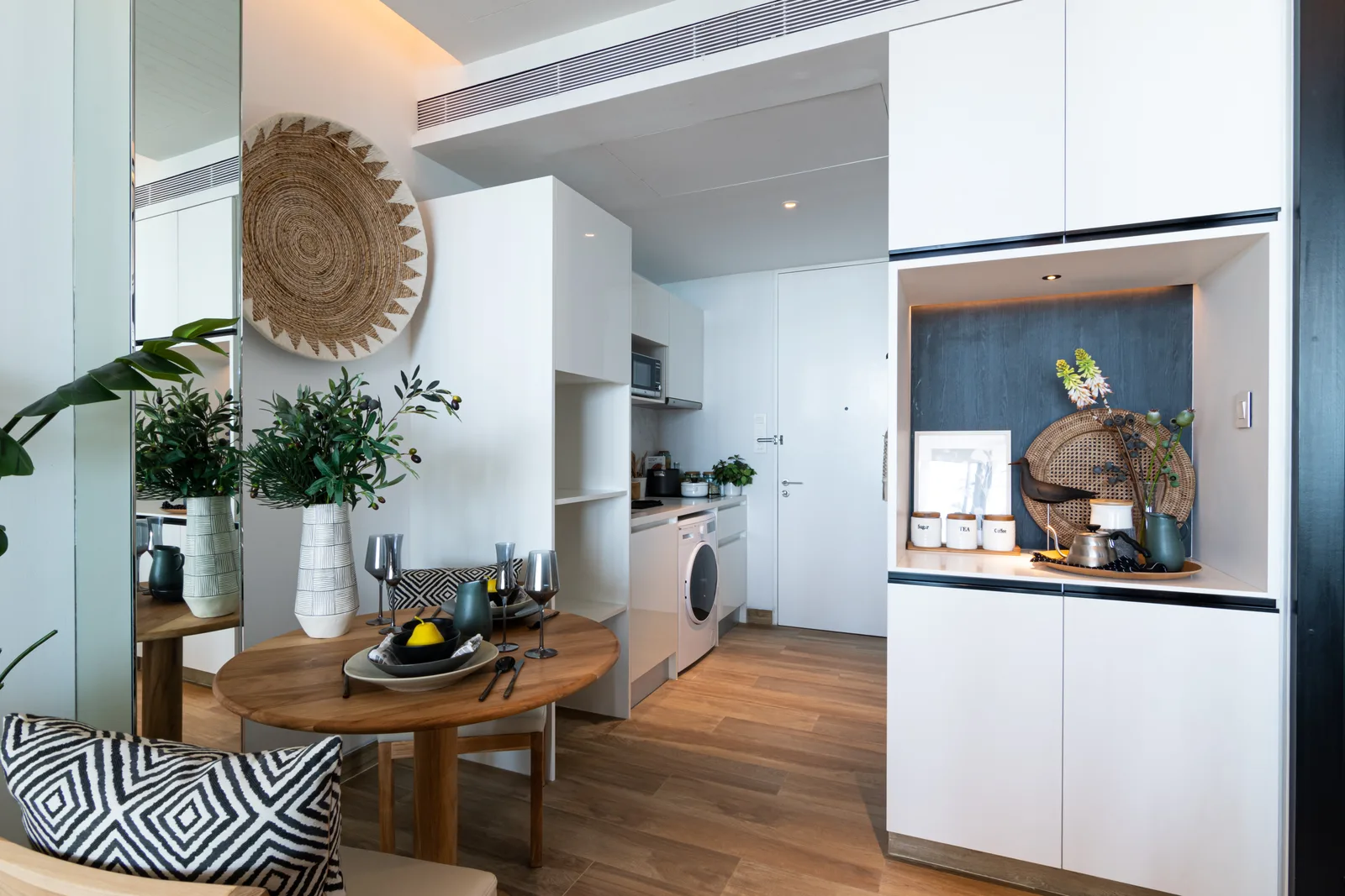 1-bedroom condo, 60 sqm