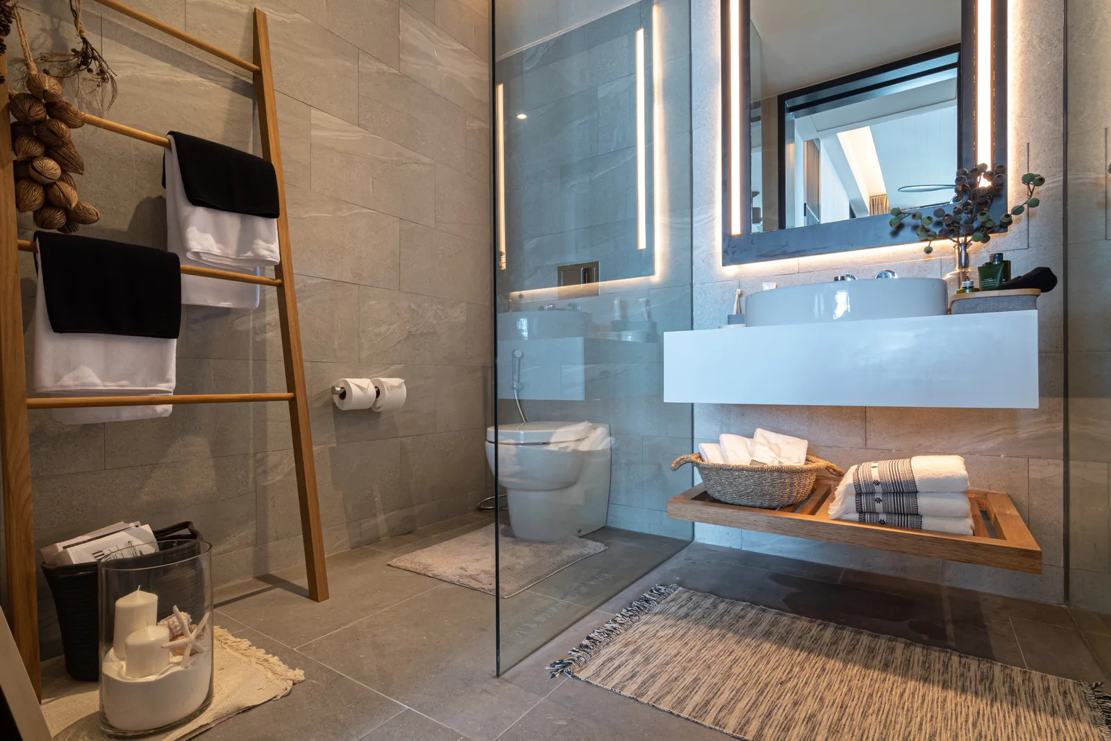 1-bedroom condo, 60 sqm