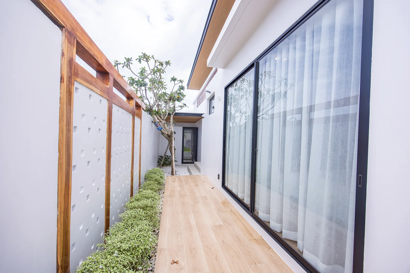 4-bedroom villa, 374 sqm