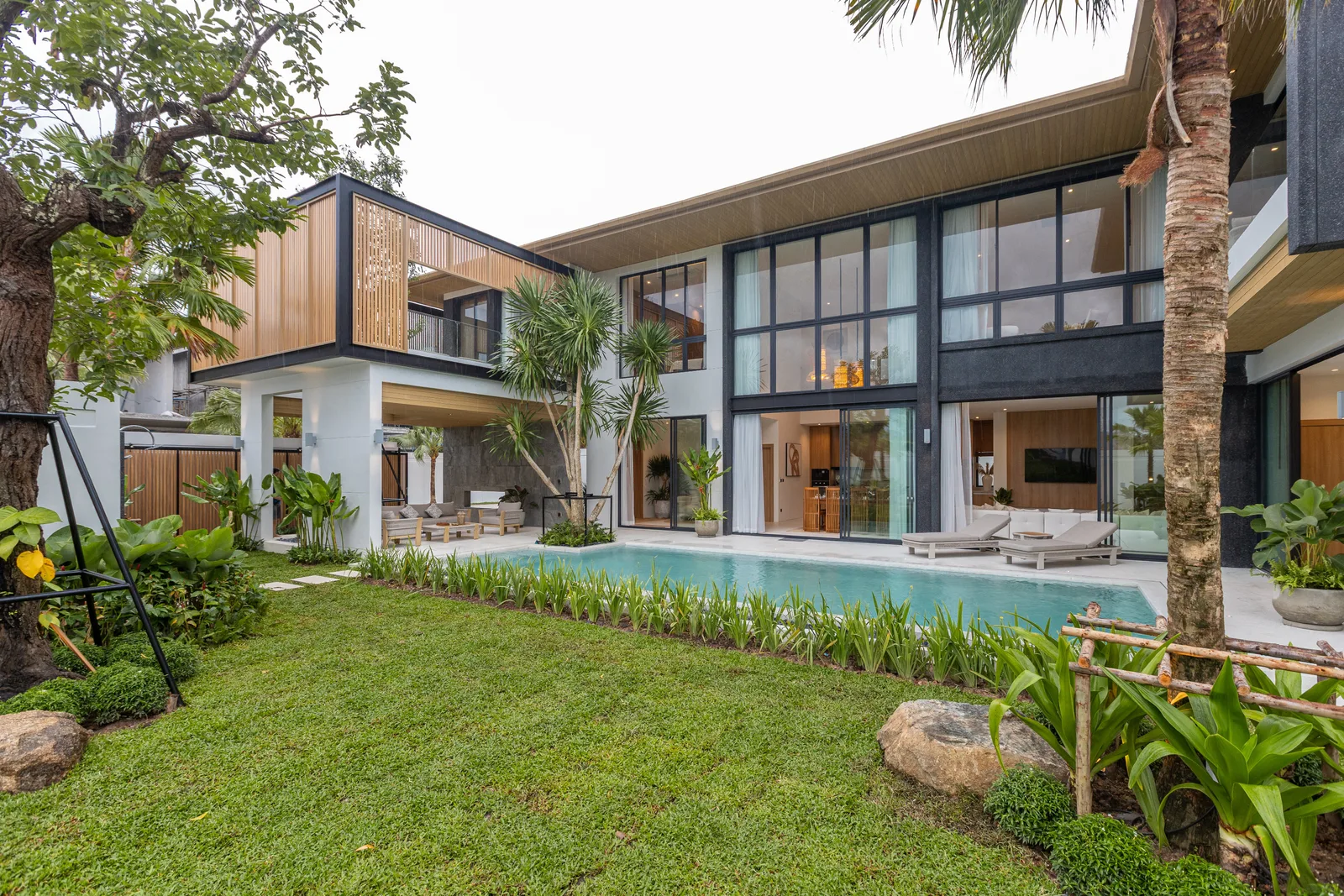 4-bedroom villa, 586 sqm