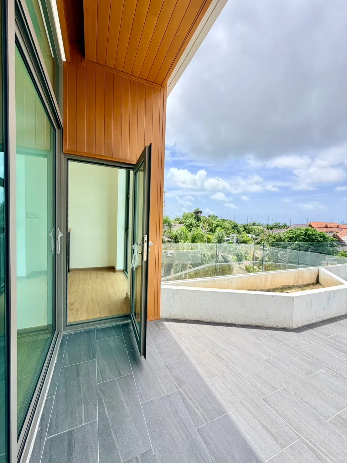 4-bedroom villa, 380 sqm