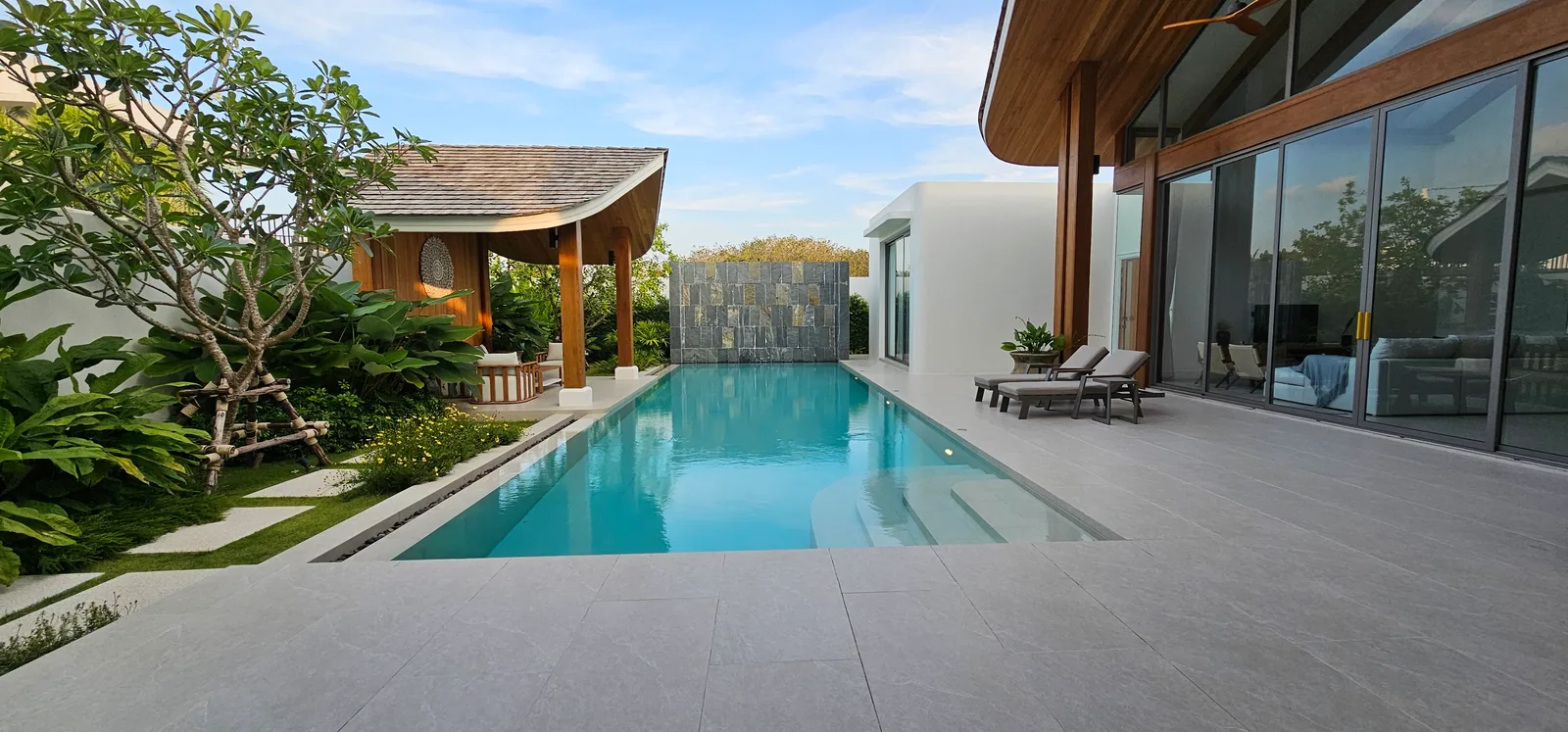 4-bedroom villa, 458 sqm