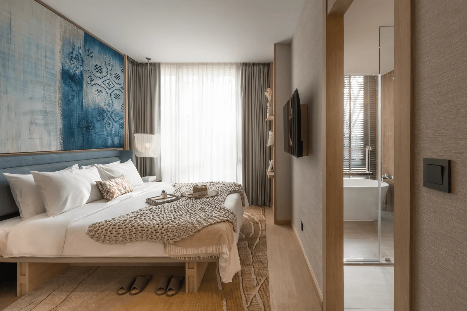 2-bedroom condo, 83 sqm