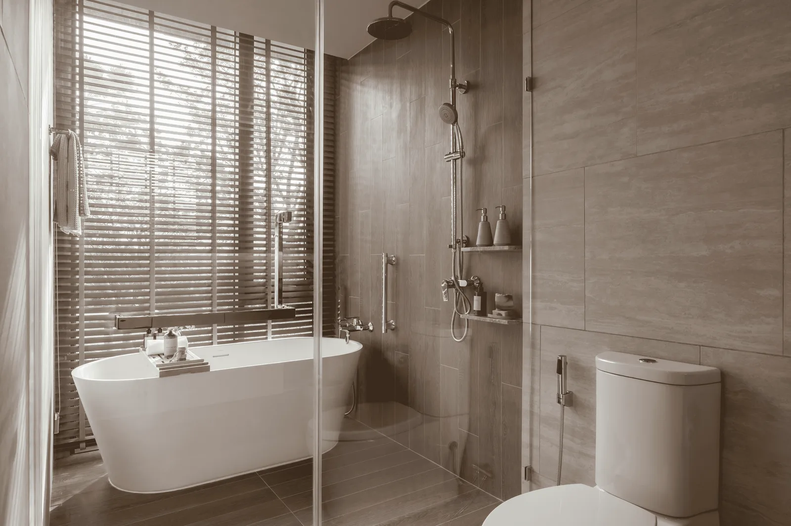 2-bedroom condo, 83 sqm