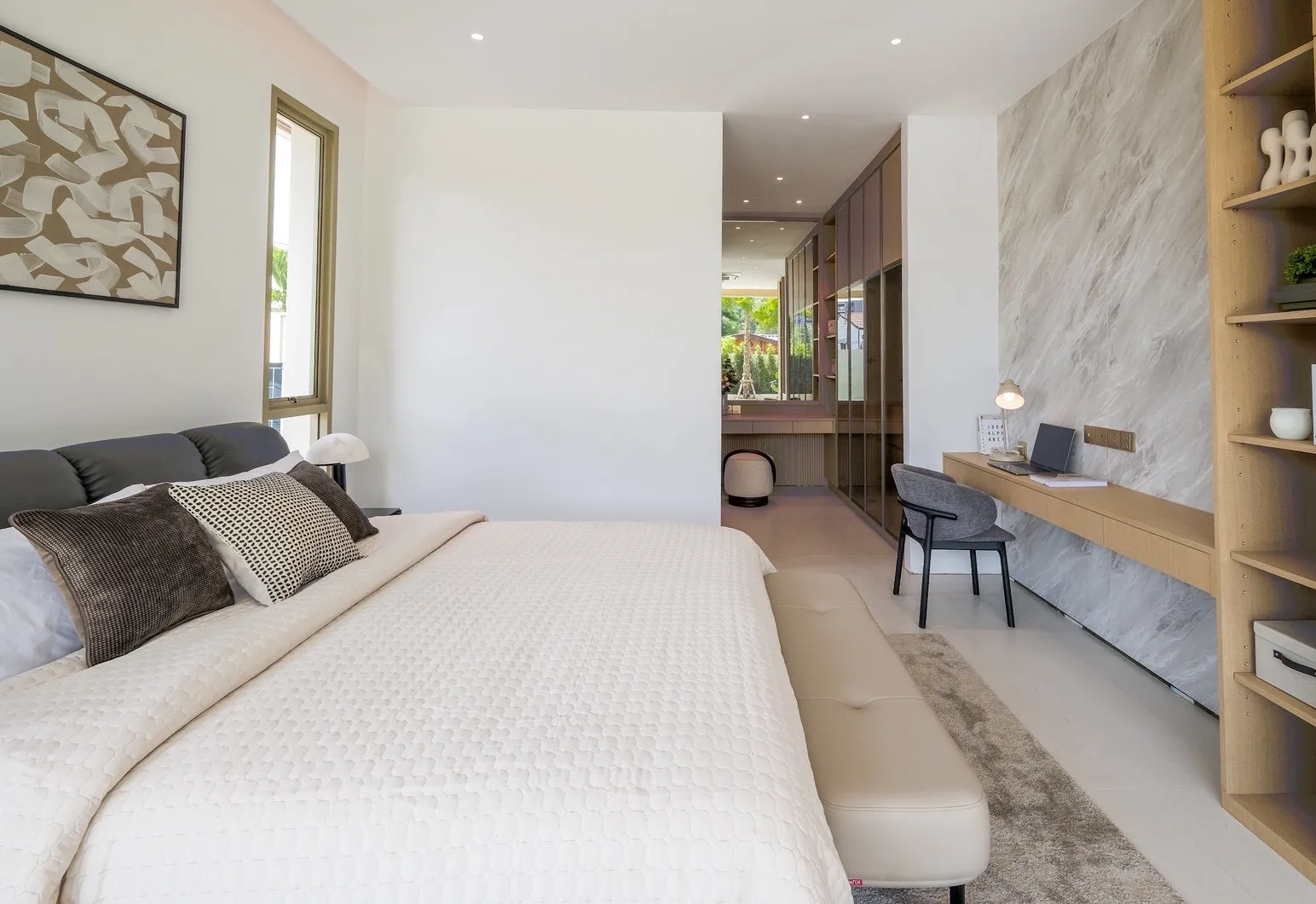 5-bedroom villa, 594 sqm
