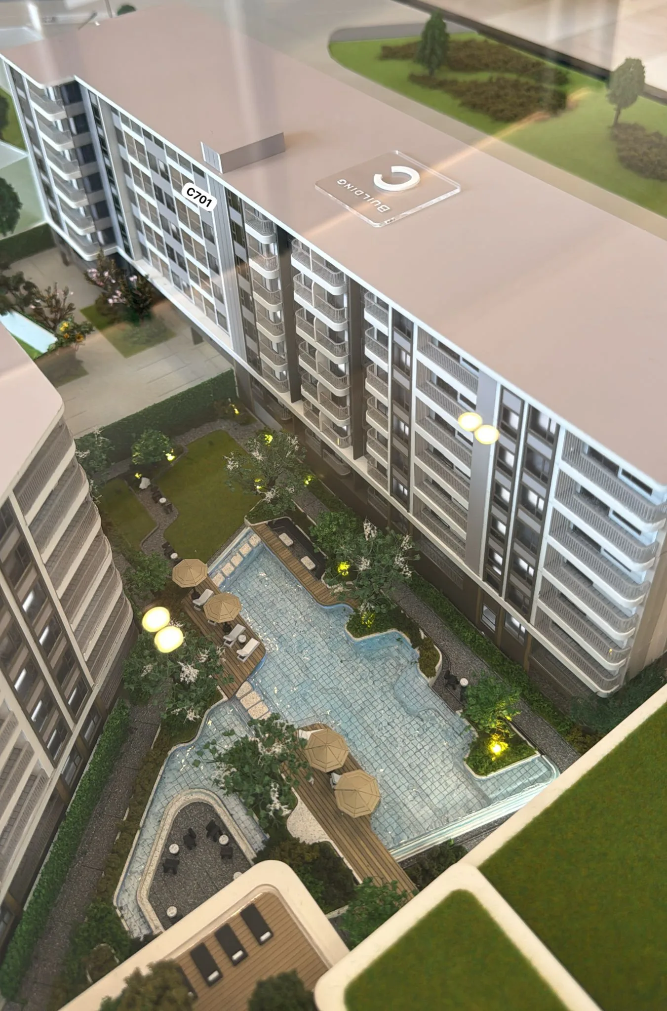 1-bedroom condo, 27 sqm