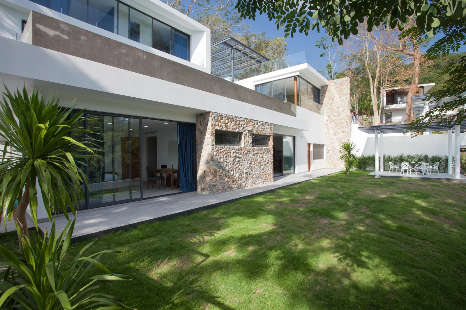 6-bedroom villa, 1050 sqm