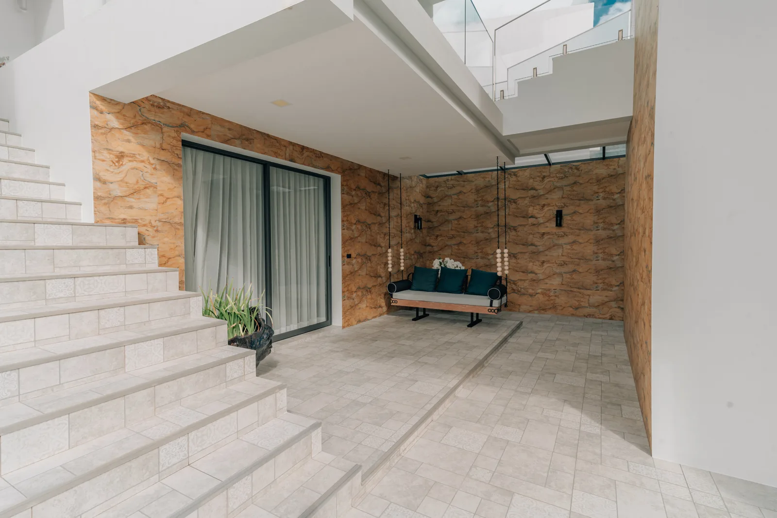 6-bedroom villa, 1050 sqm