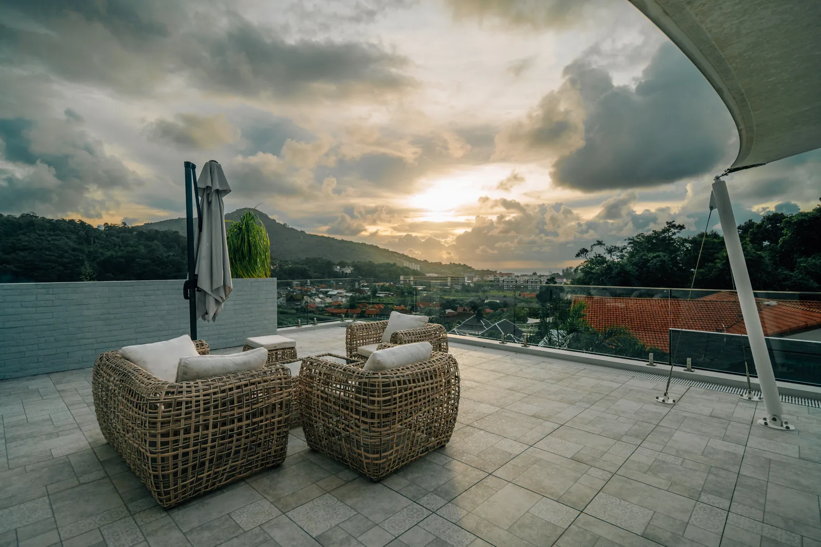 6-bedroom villa, 1050 sqm