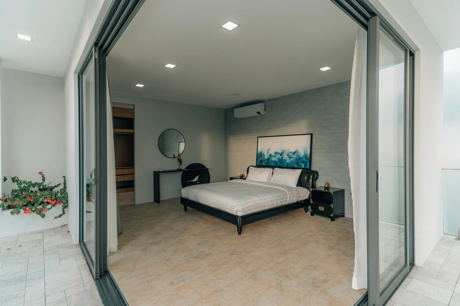 6-bedroom villa, 1050 sqm