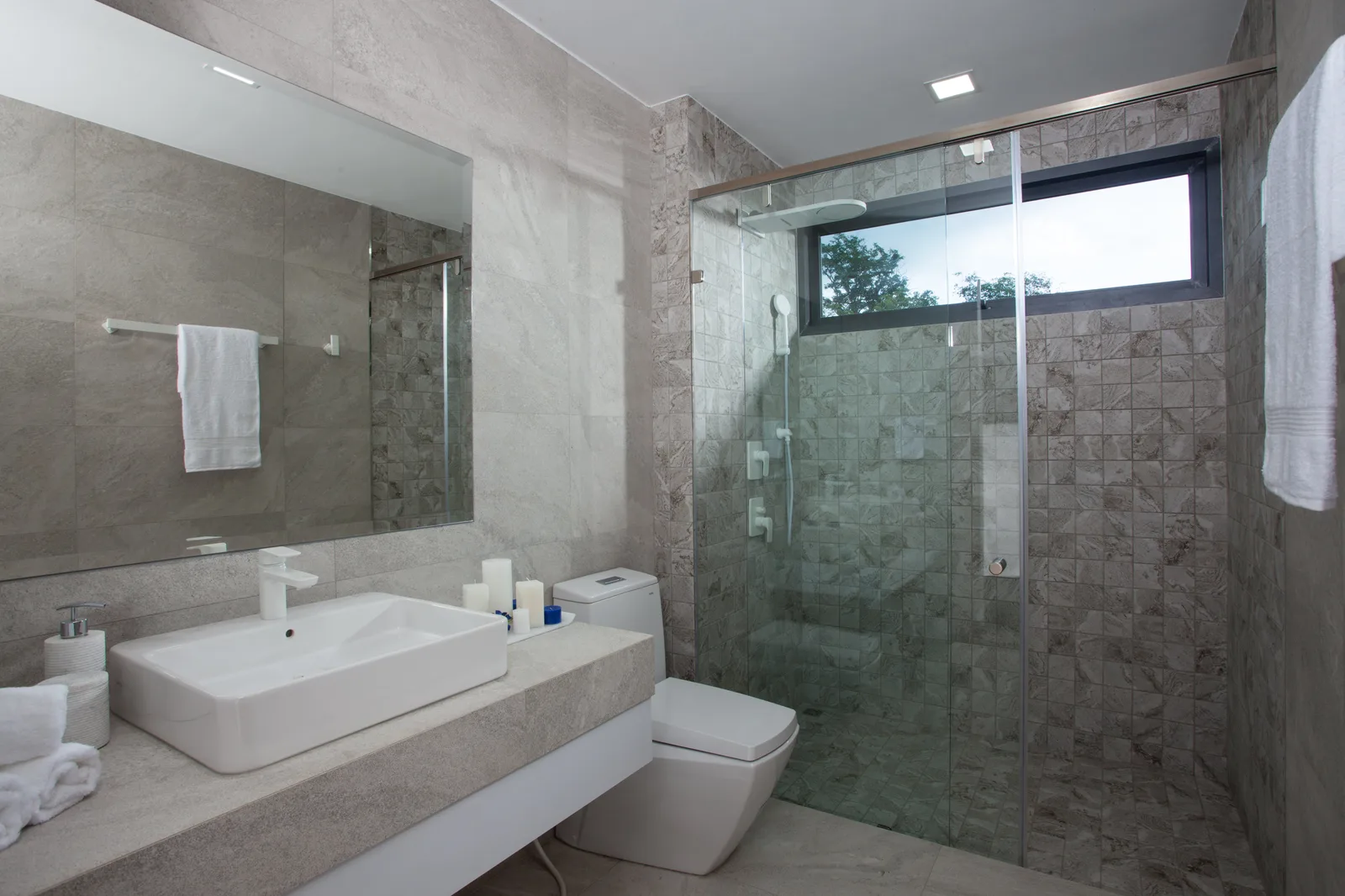 6-bedroom villa, 1050 sqm