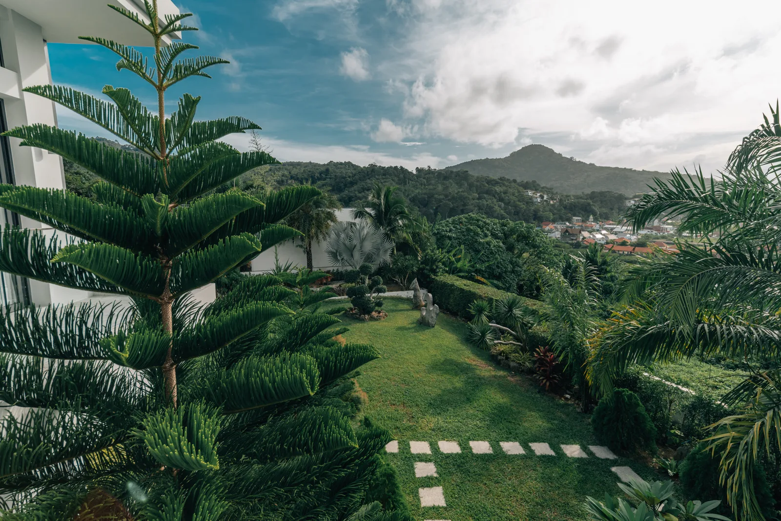 6-bedroom villa, 1050 sqm