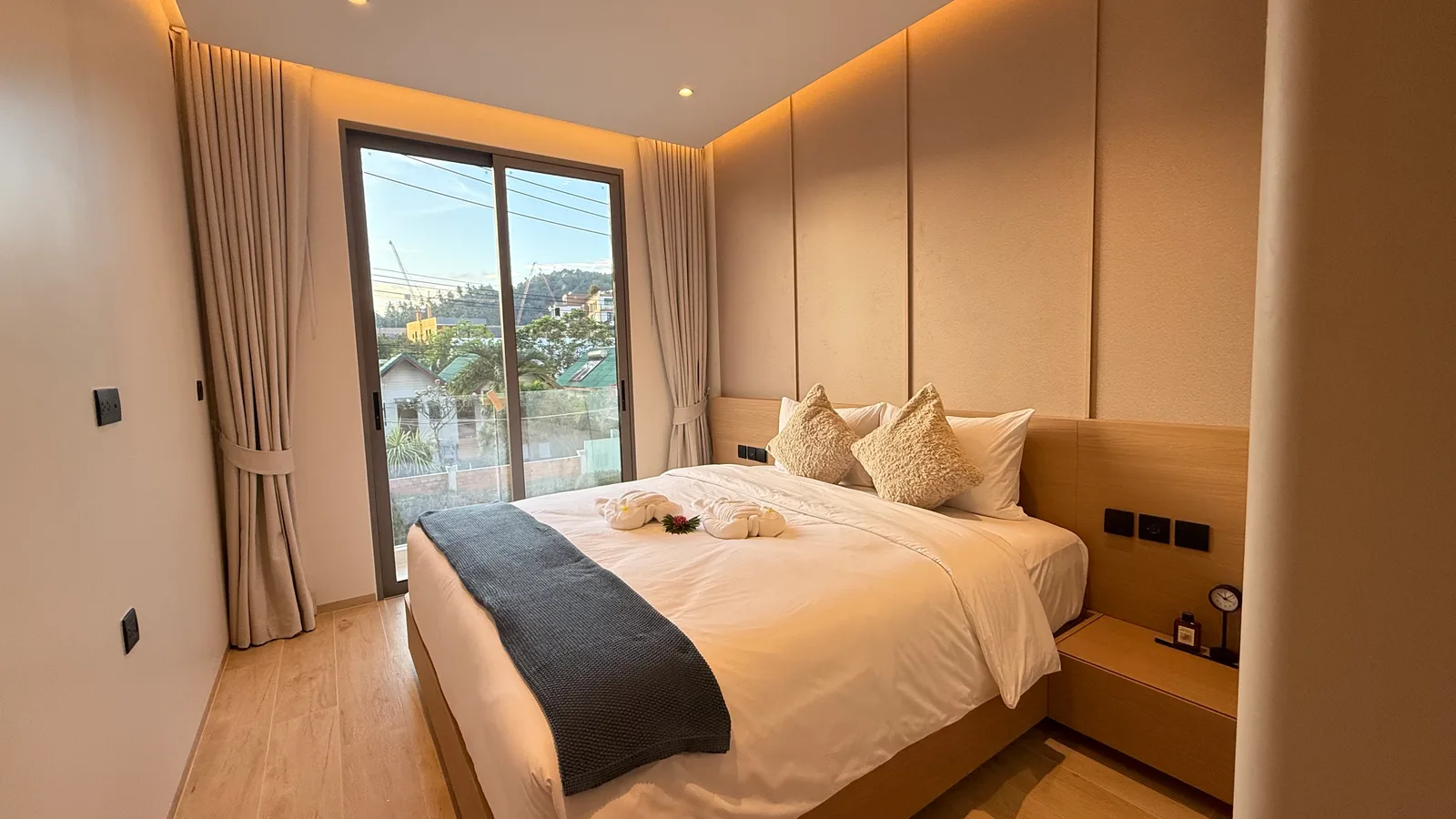2-bedroom condo, 89 sqm