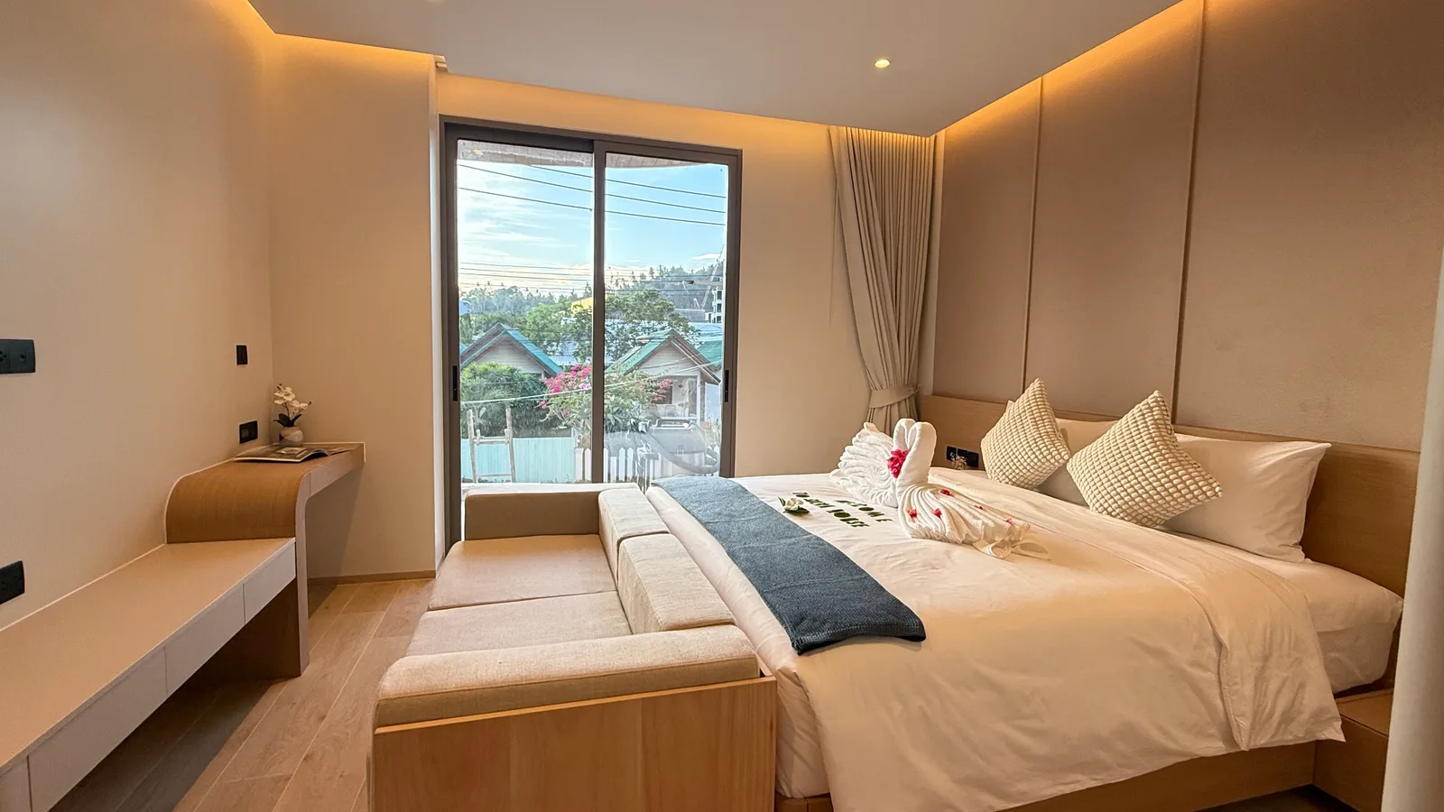 2-bedroom condo, 89 sqm