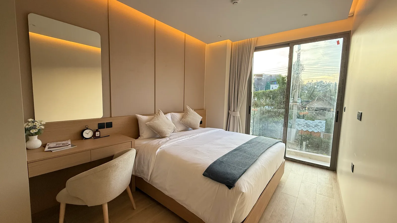 3-bedroom condo, 133 sqm