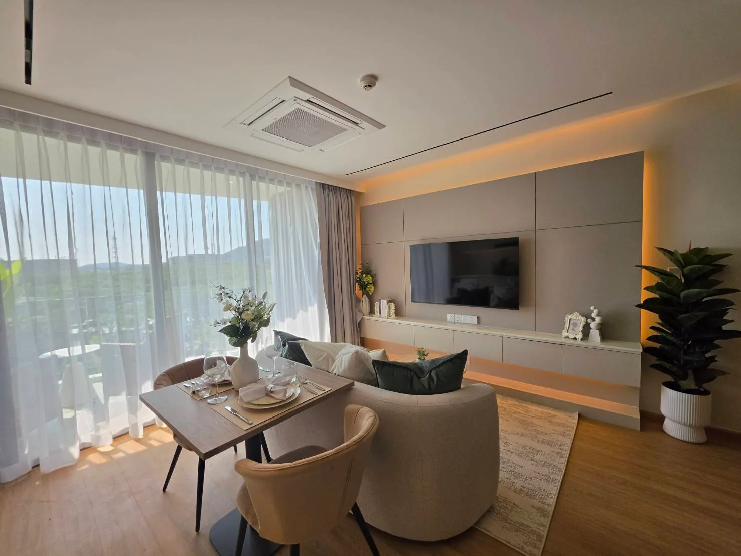 1-bedroom condo, 48 sqm
