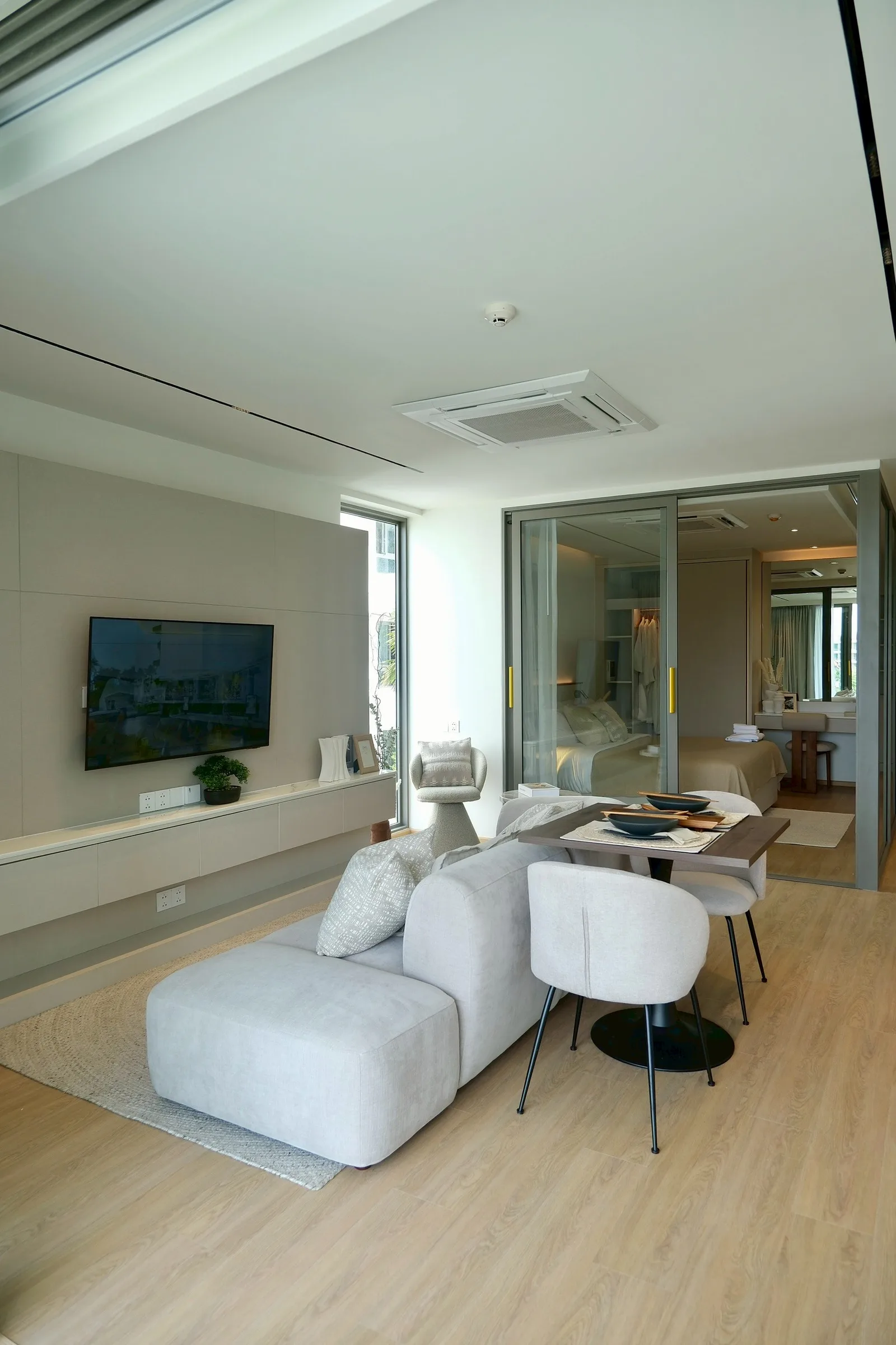 1-bedroom condo, 48 sqm