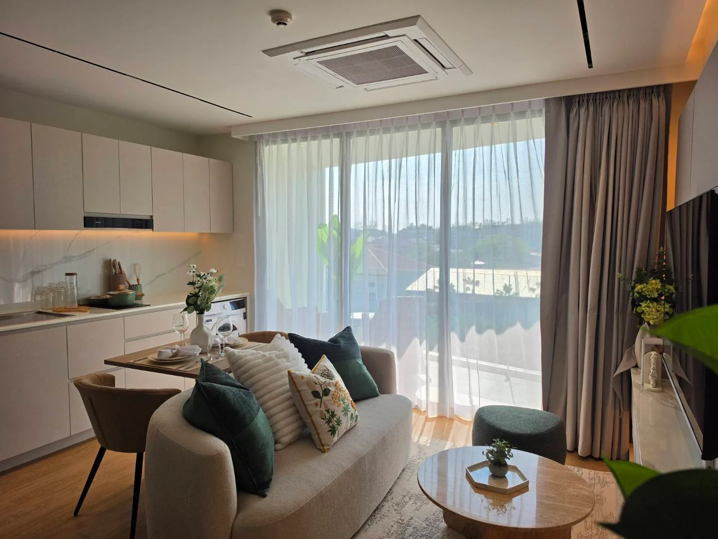 1-bedroom condo, 48 sqm